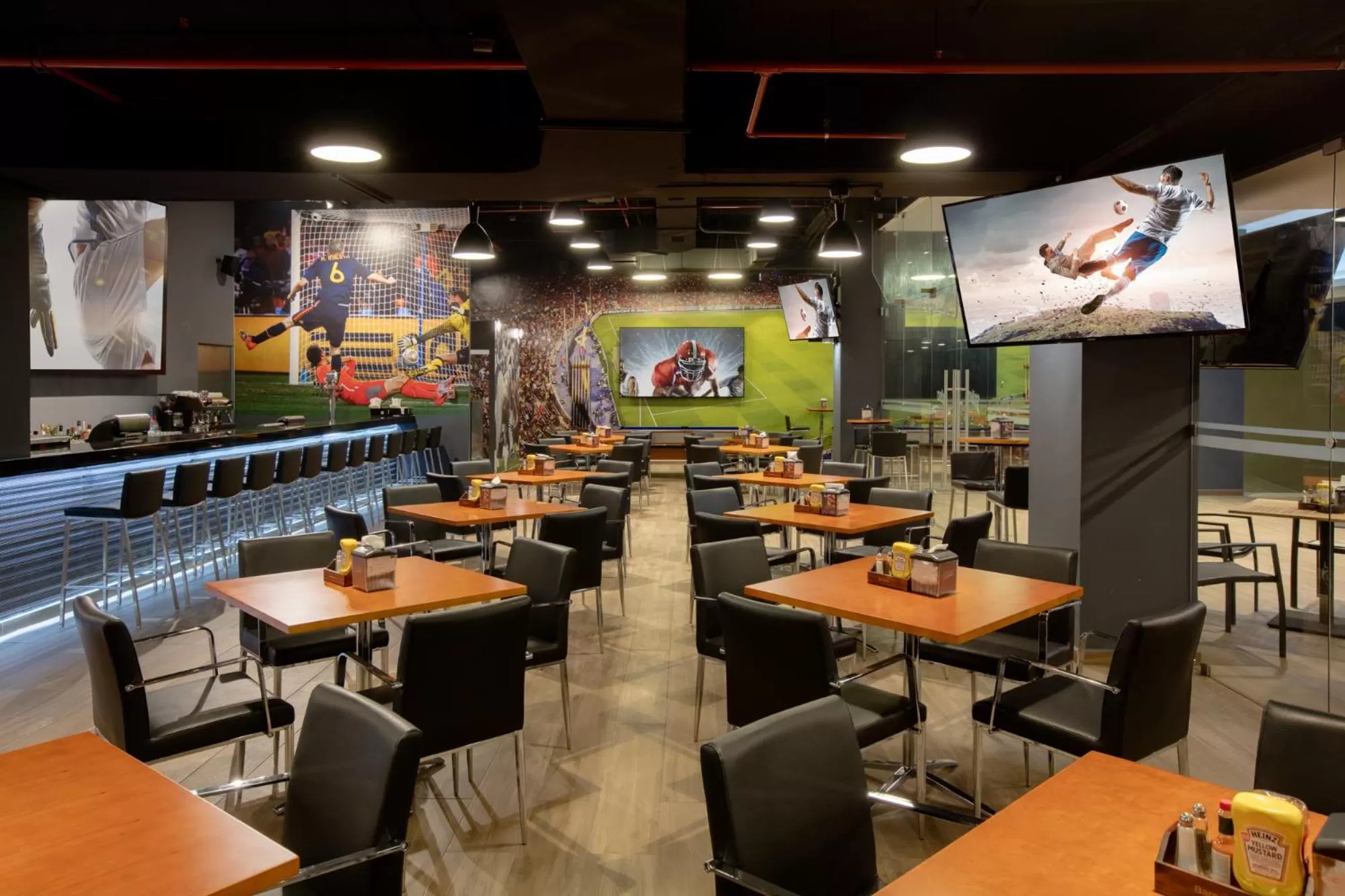 Restaurant/places to eat in Barceló San Salvador