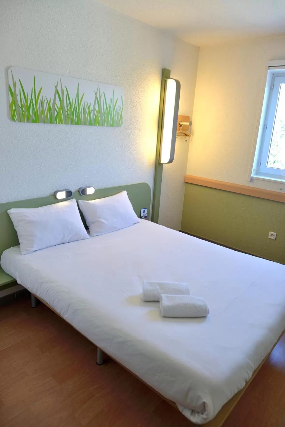Bed in Ibis Budget Avignon Nord