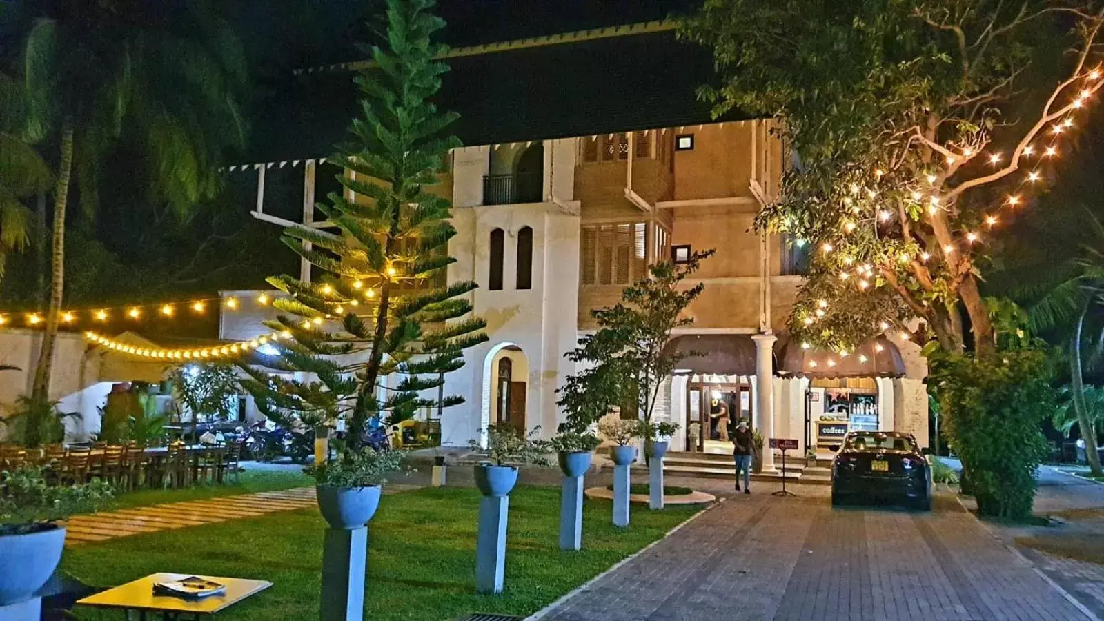 Property Building in Hotel Leaf on Lagoon Property Building in Hotel Leaf on Lagoon
