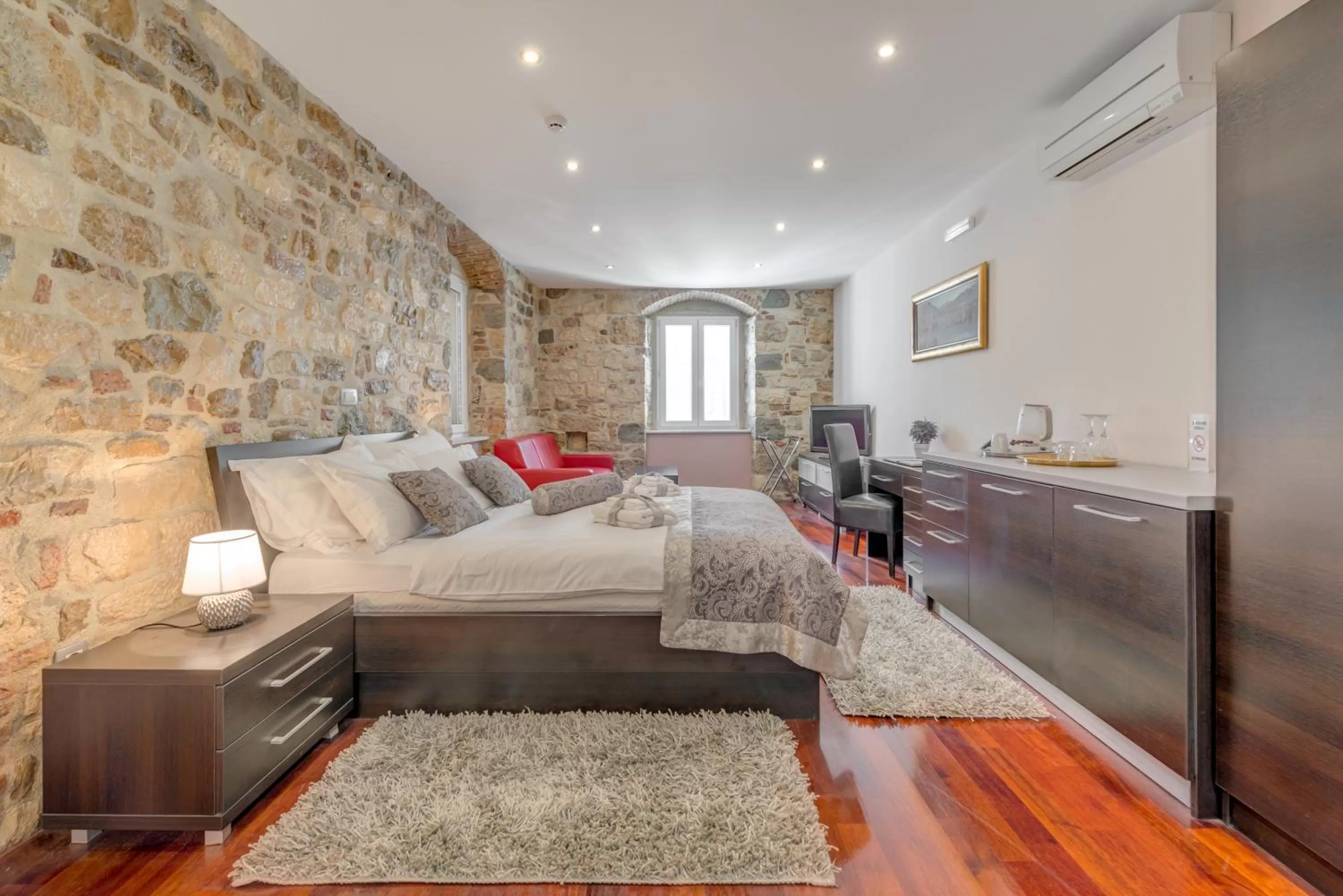 Bedroom, Bed in Palace Suites Heritage Hotel - Adults Only