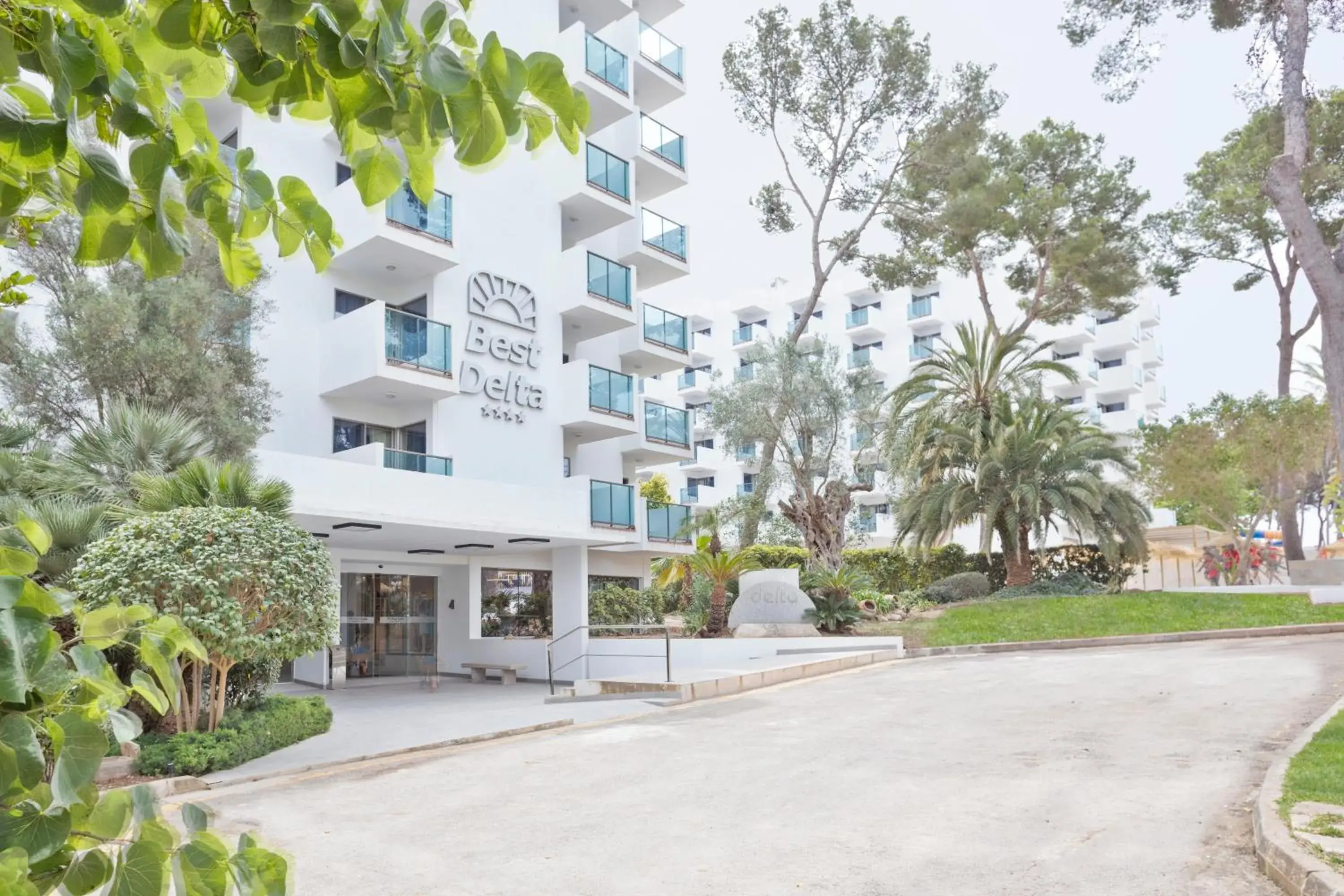 Property building in Hotel Best Delta Property building in Hotel Best Delta