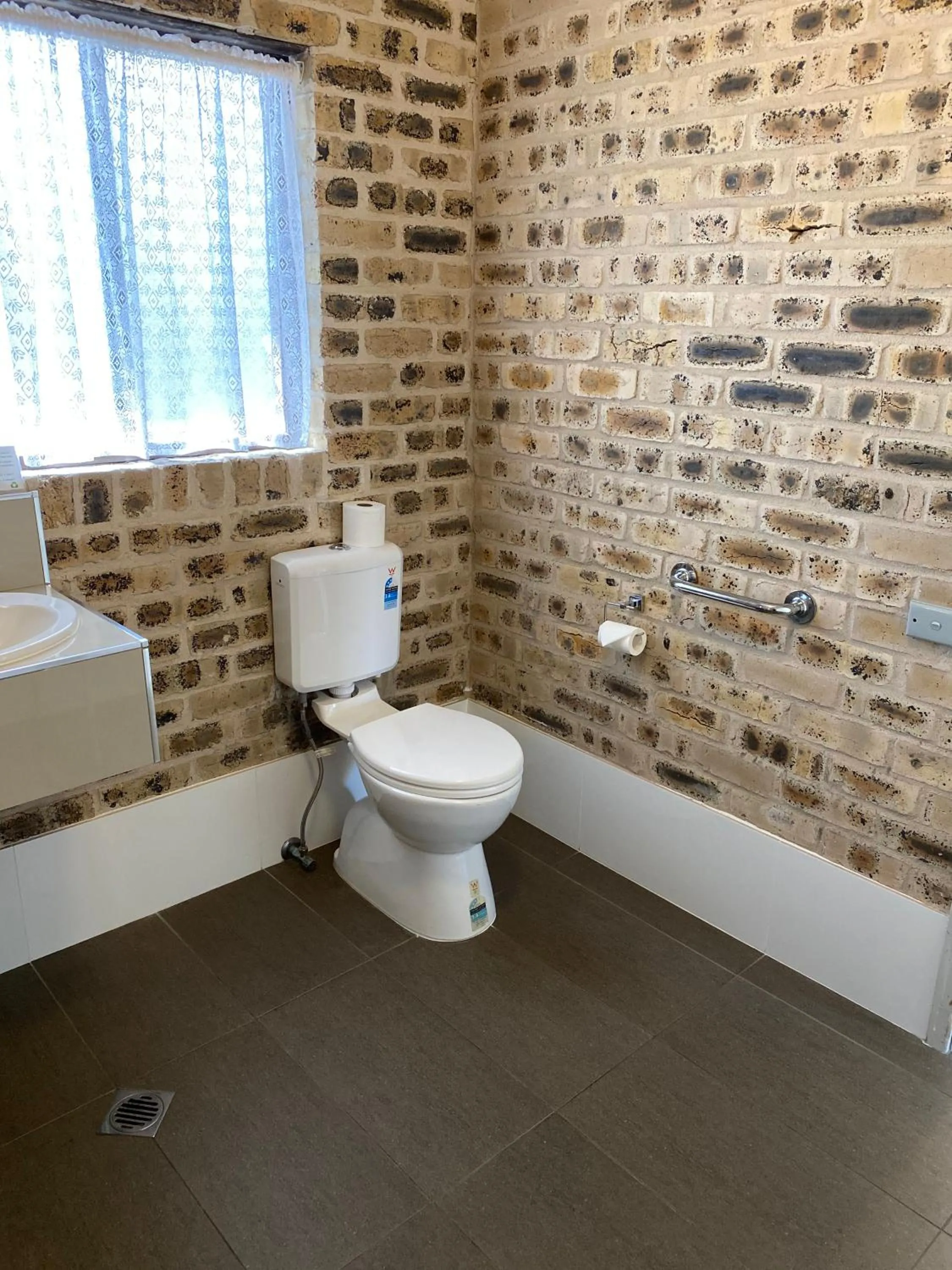 Toilet in Sir Francis Drake