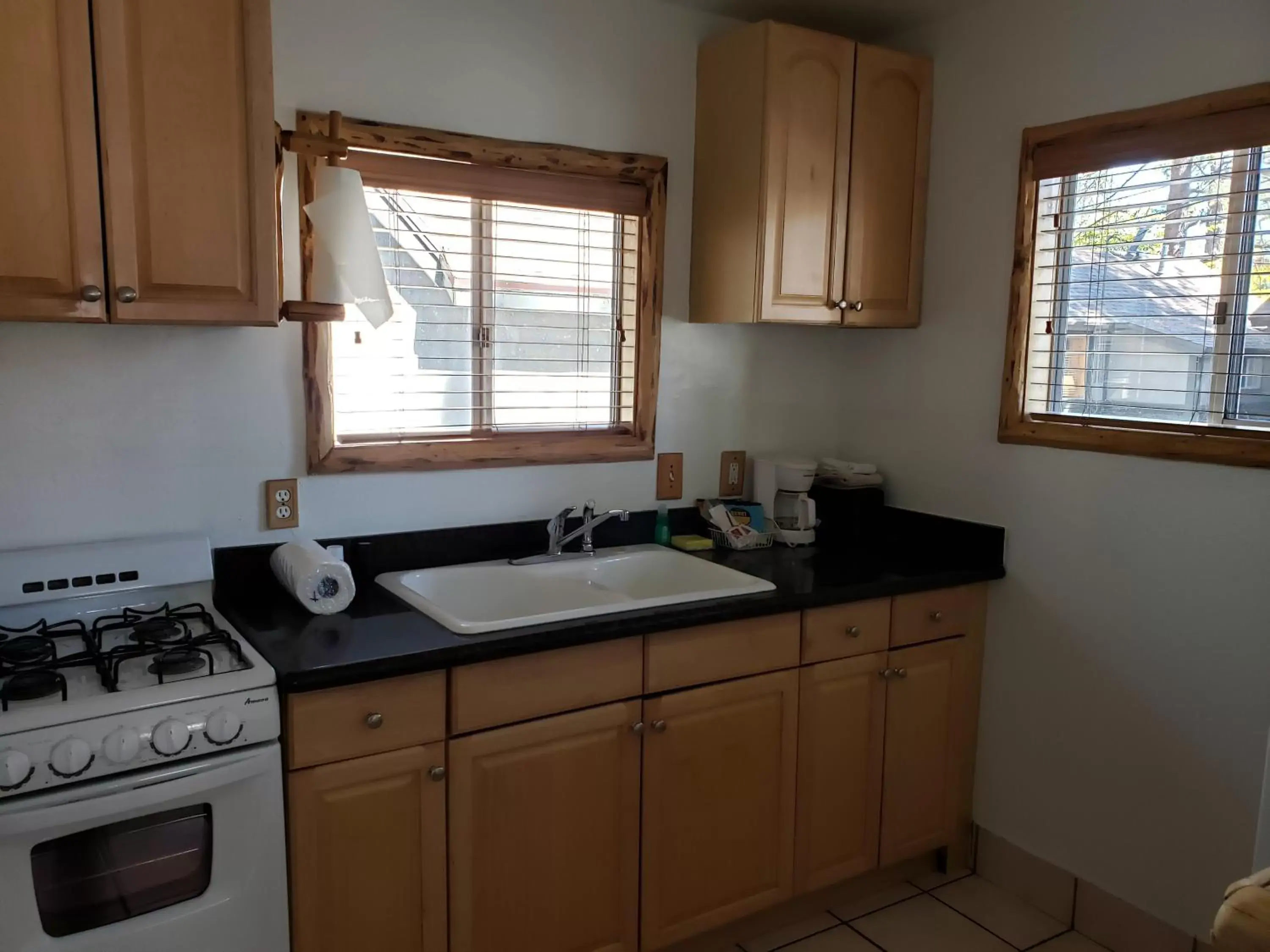 Kitchen or kitchenette, Kitchen/Kitchenette in Big Bear Frontier