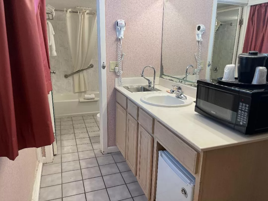 Zoders Inn and Suites