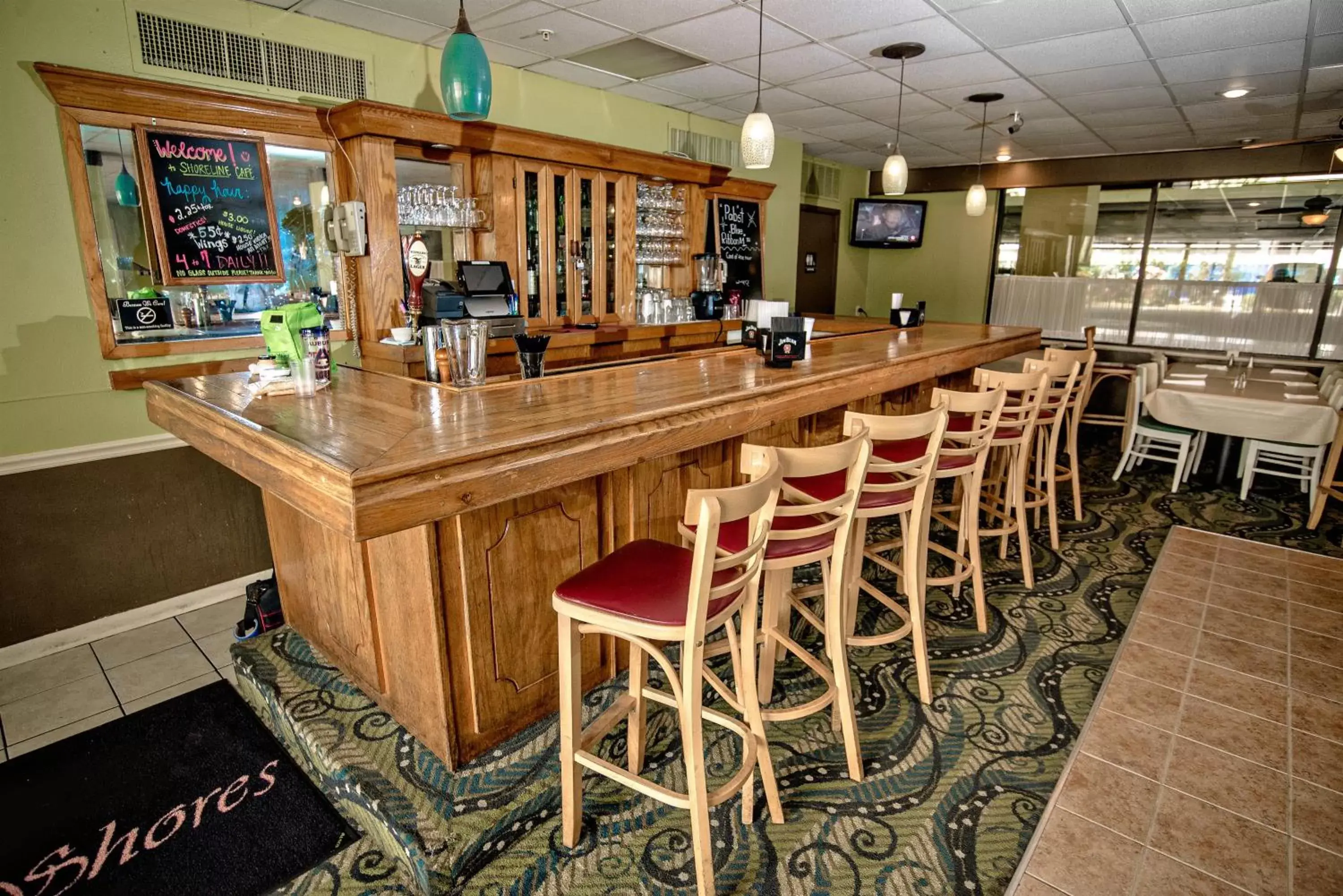 Restaurant/places to eat, Lounge/Bar in Grande Shores Ocean Resorts Condominiums