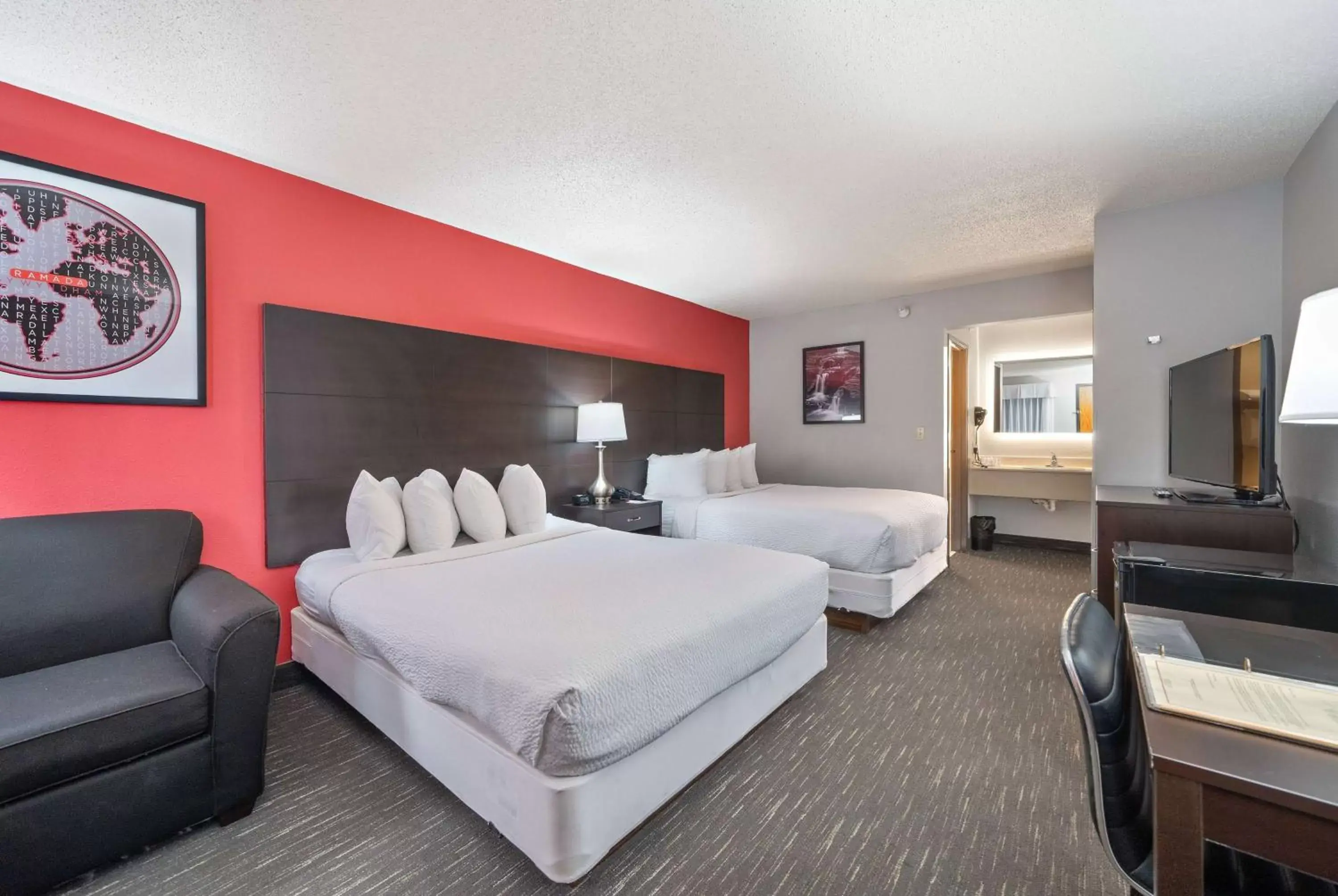 Photo of the whole room in Ramada by Wyndham Sioux Falls Airport - Waterpark Resort & Event Center