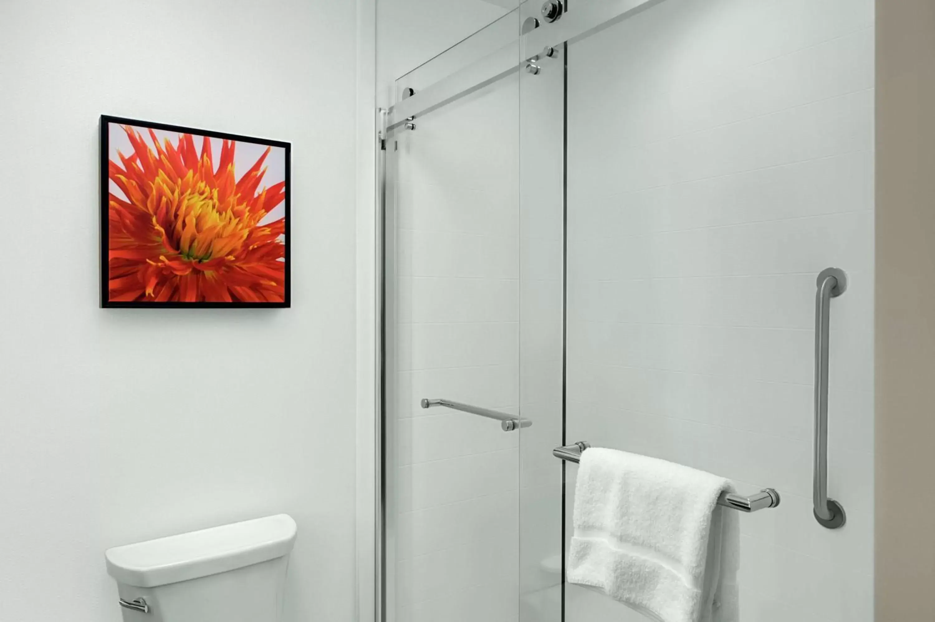 Bathroom in Hilton Garden Inn Charlotte Waverly