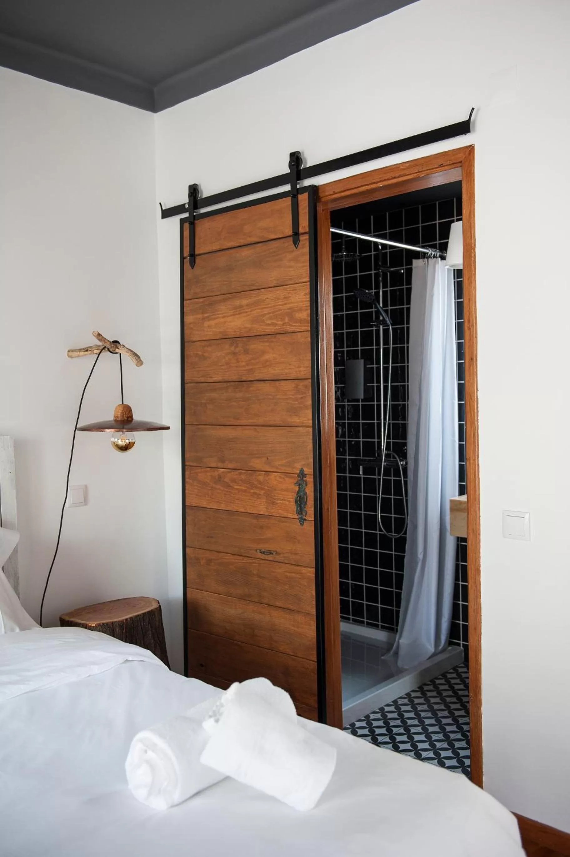 Bed in Lemon Tree Stay