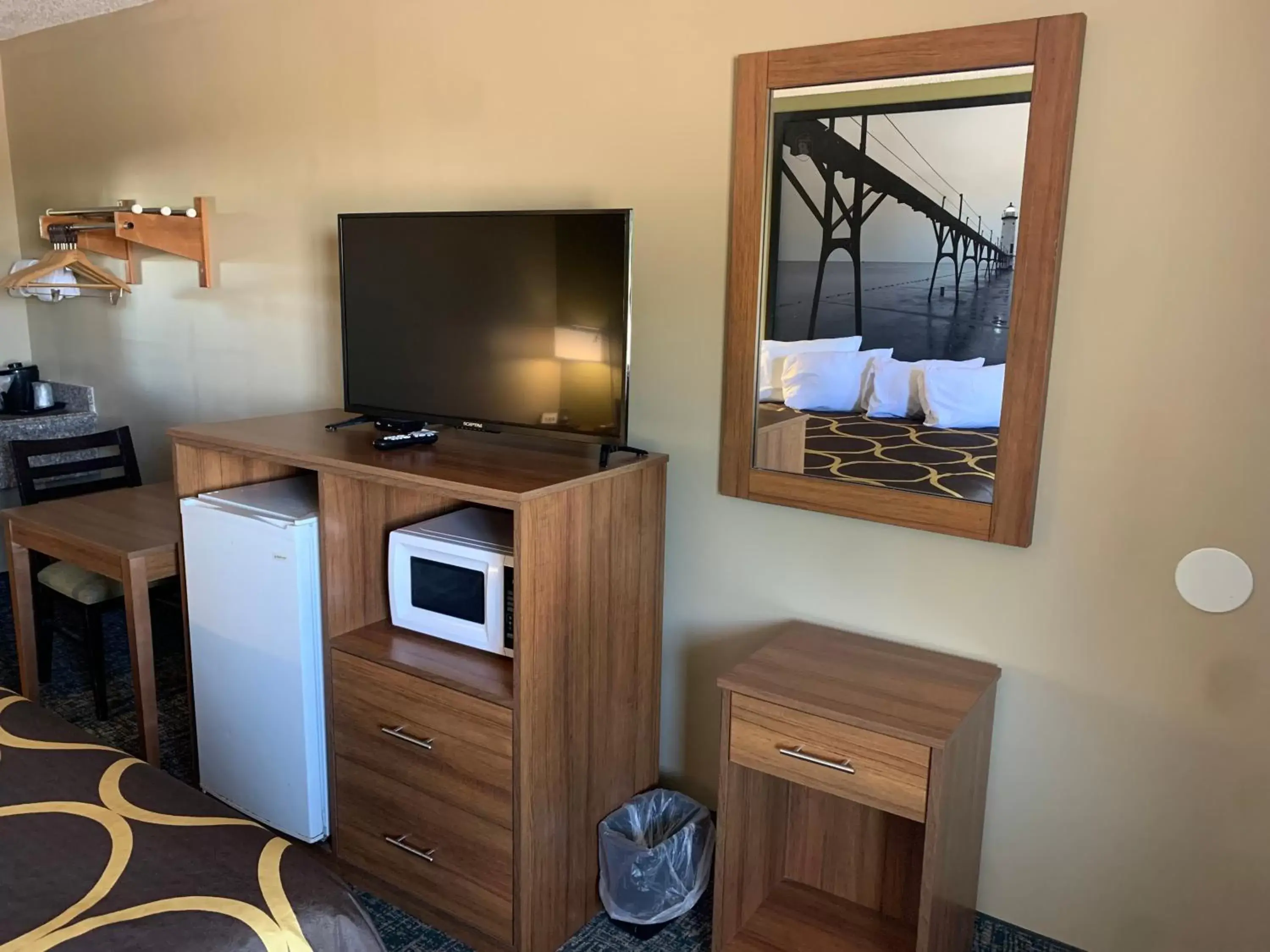 TV/Entertainment Center in Super 8 by Wyndham Petoskey