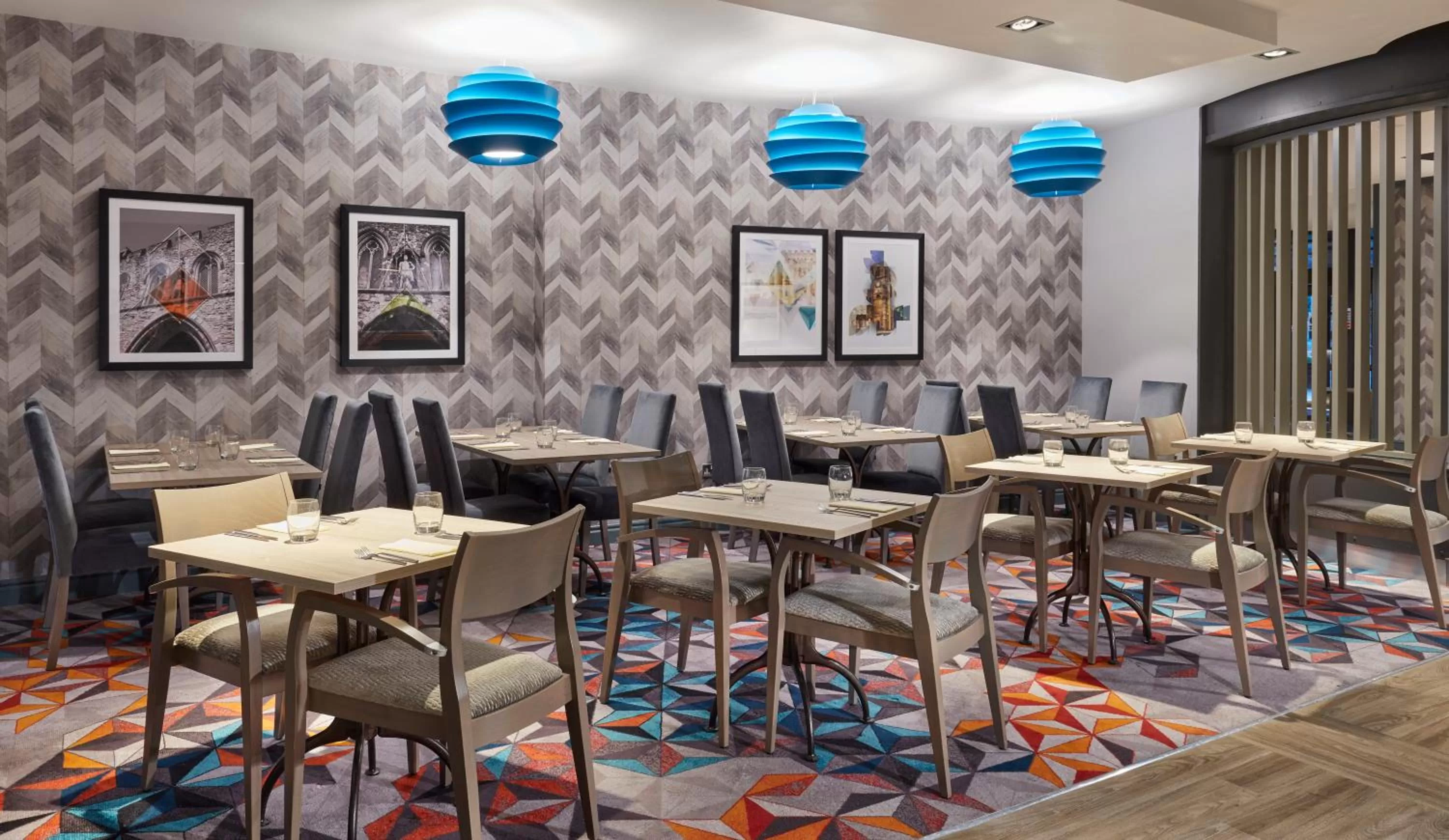 Restaurant/places to eat in Leonardo Hotel Southampton