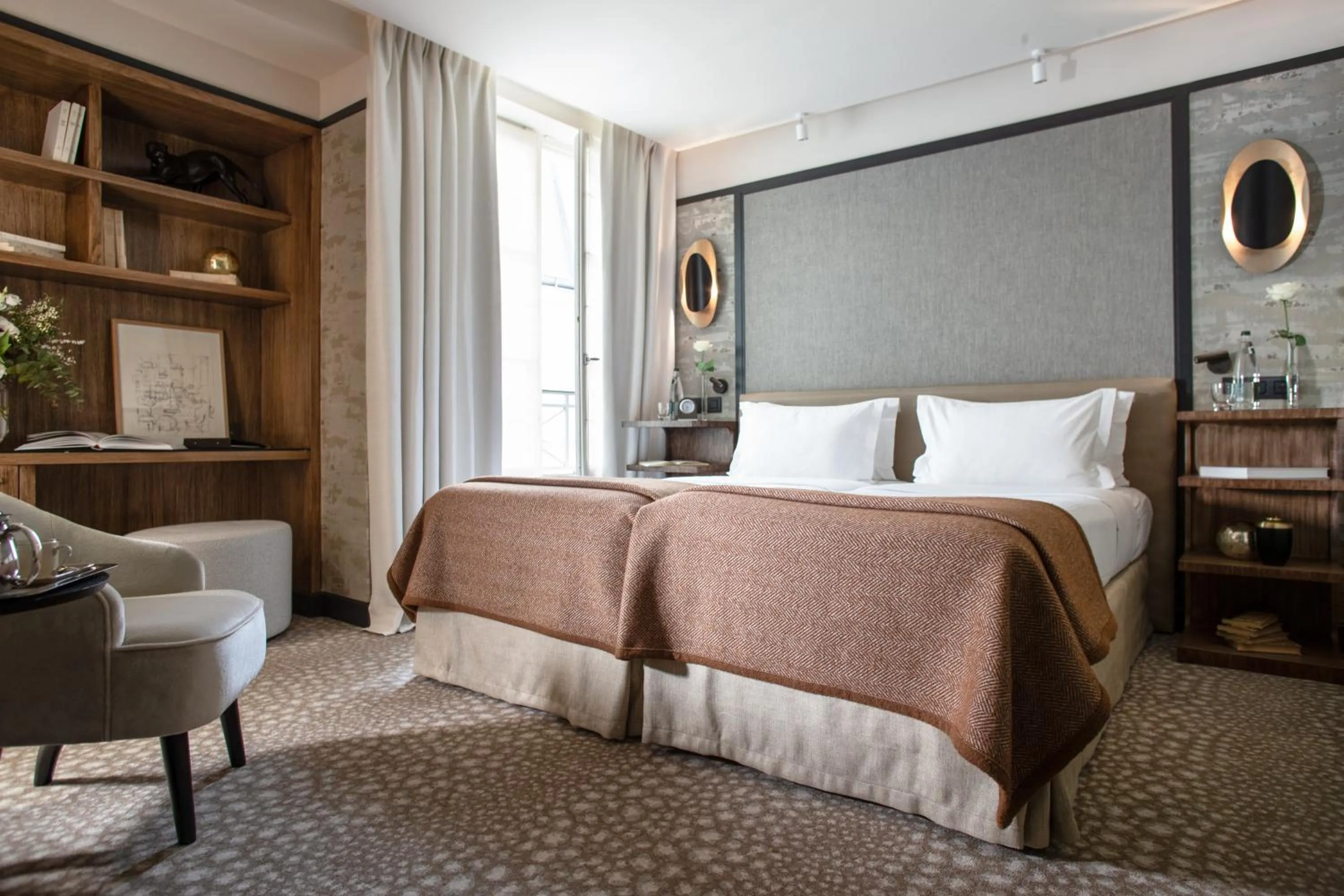 Bedroom, Bed in Esprit Saint Germain