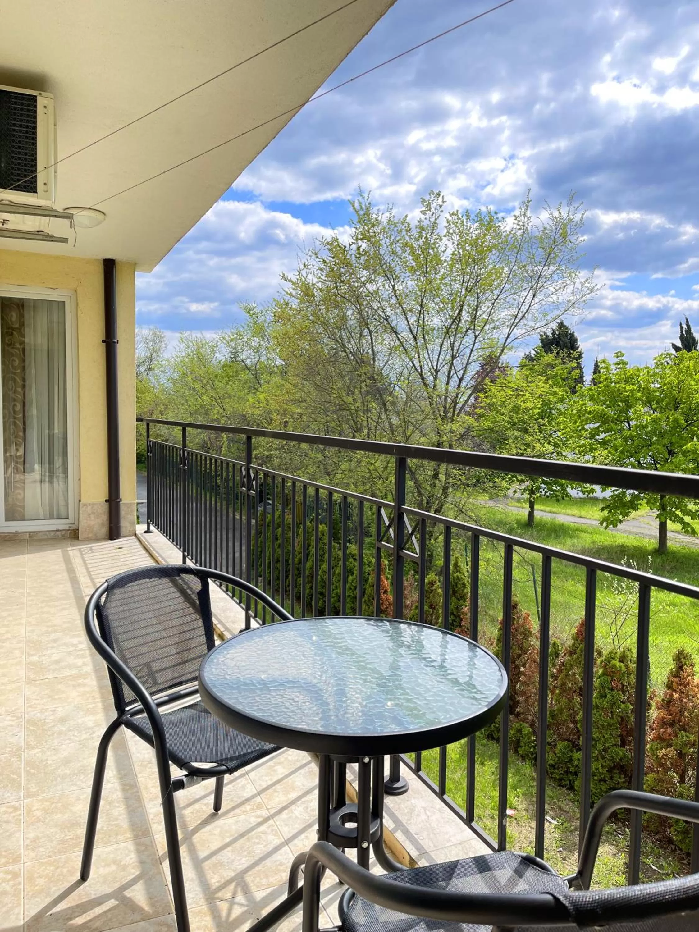 Day in Ravda Family Resort. Park&Sea