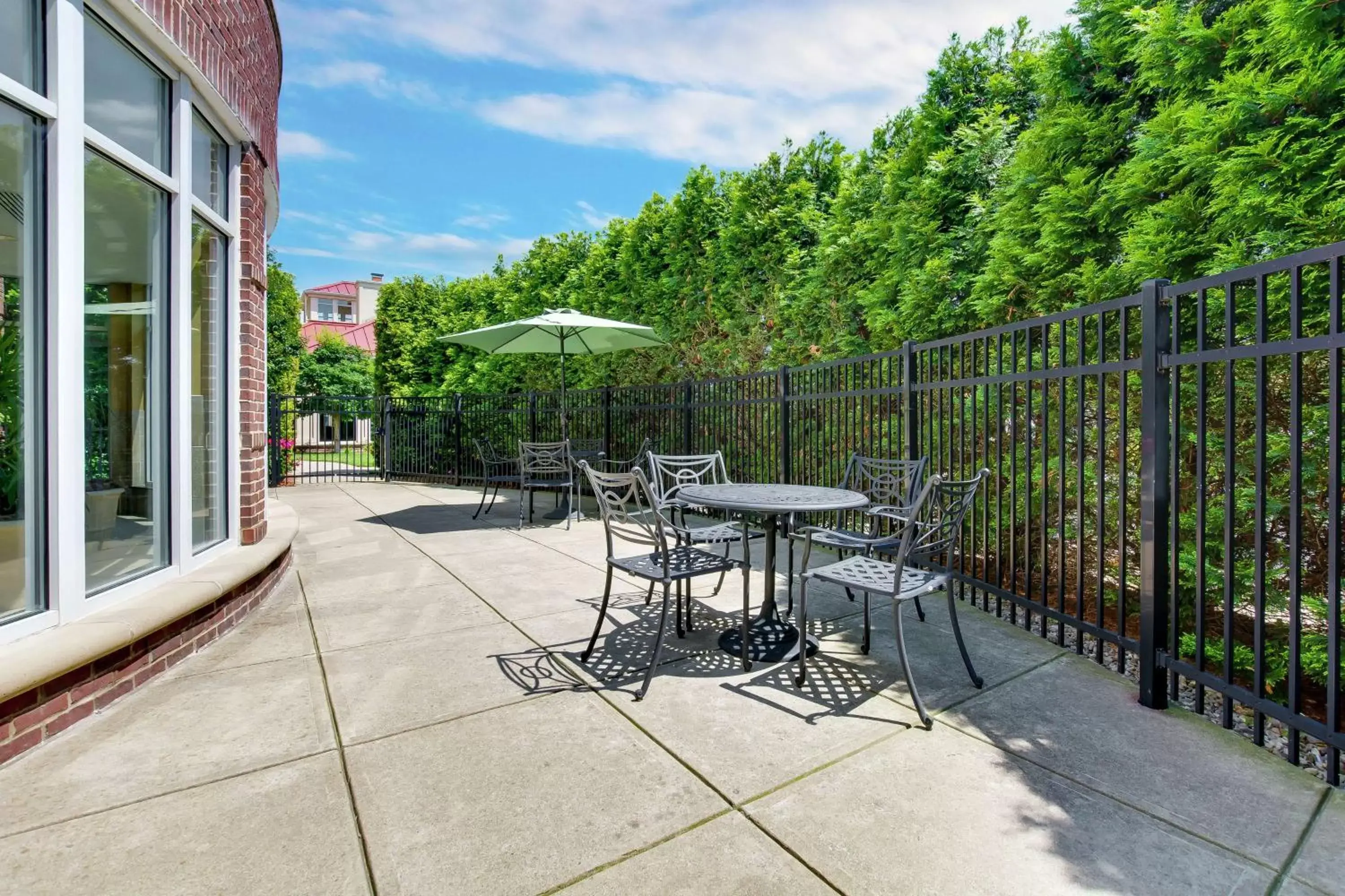 Property building, Balcony/Terrace in Hilton Garden Inn Louisville-Northeast