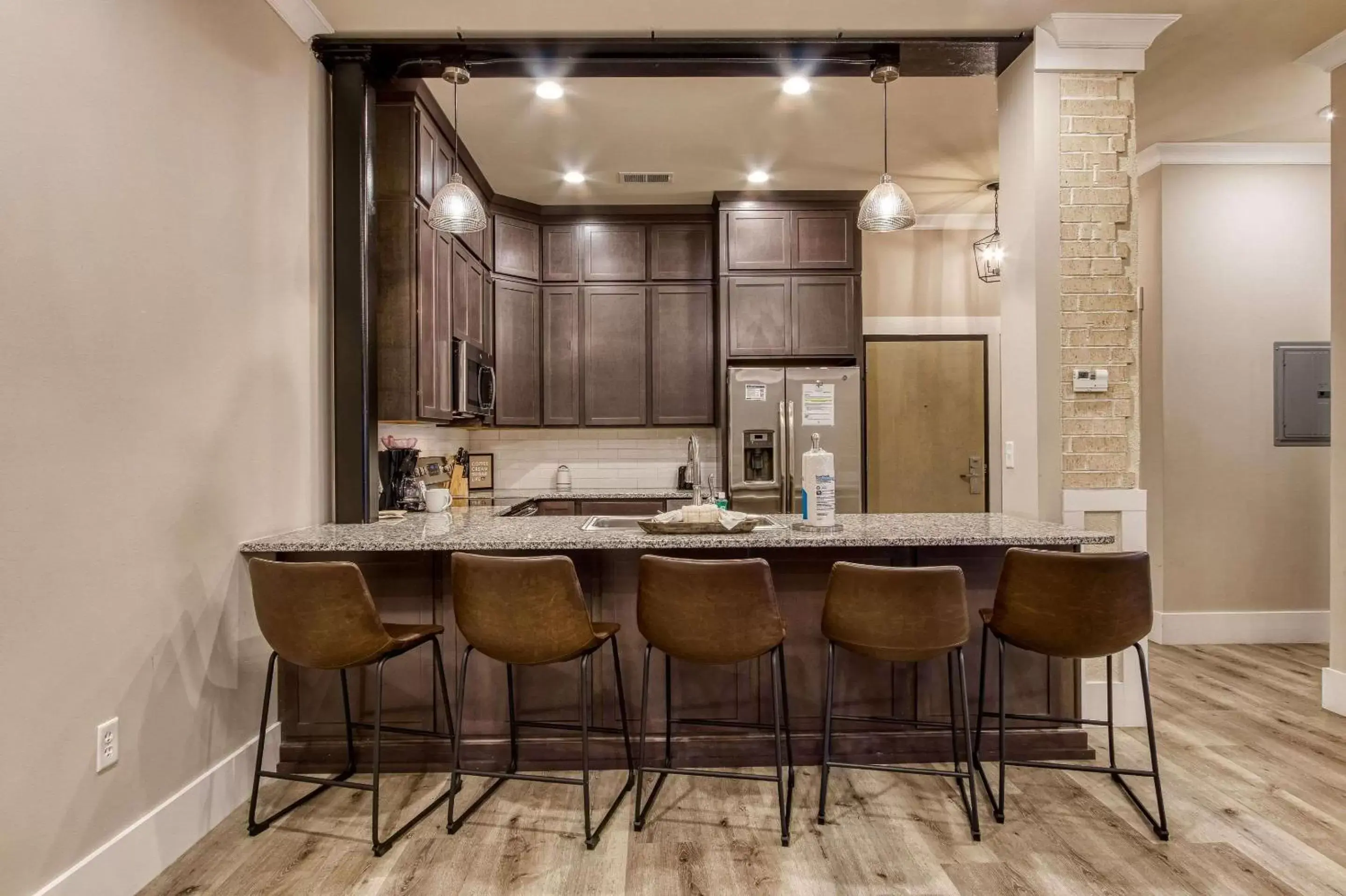 Photo of the whole room, Kitchen/Kitchenette in Central Hotel, Ascend Hotel Collection