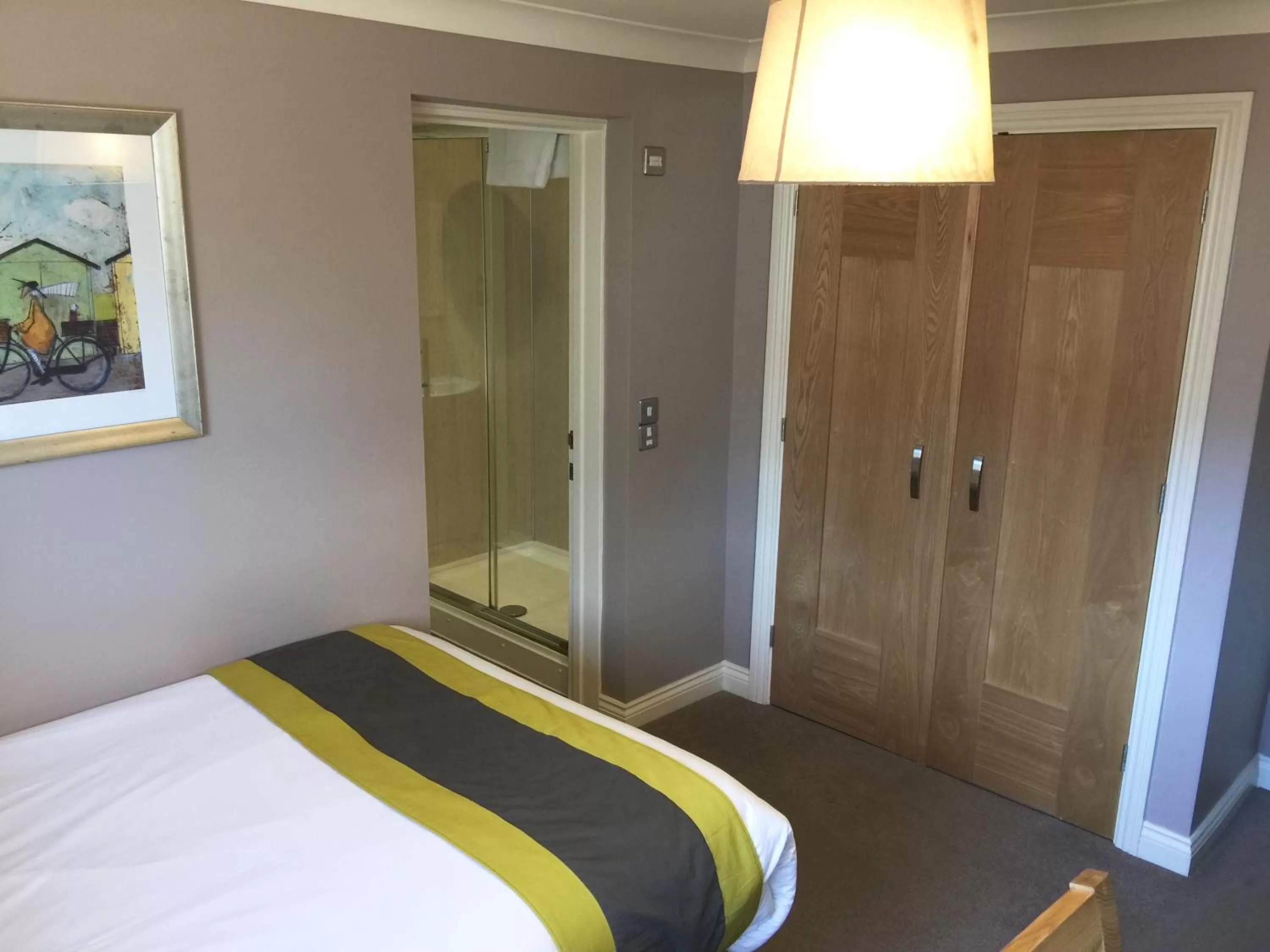 Day, Bed in Breckland Lodge