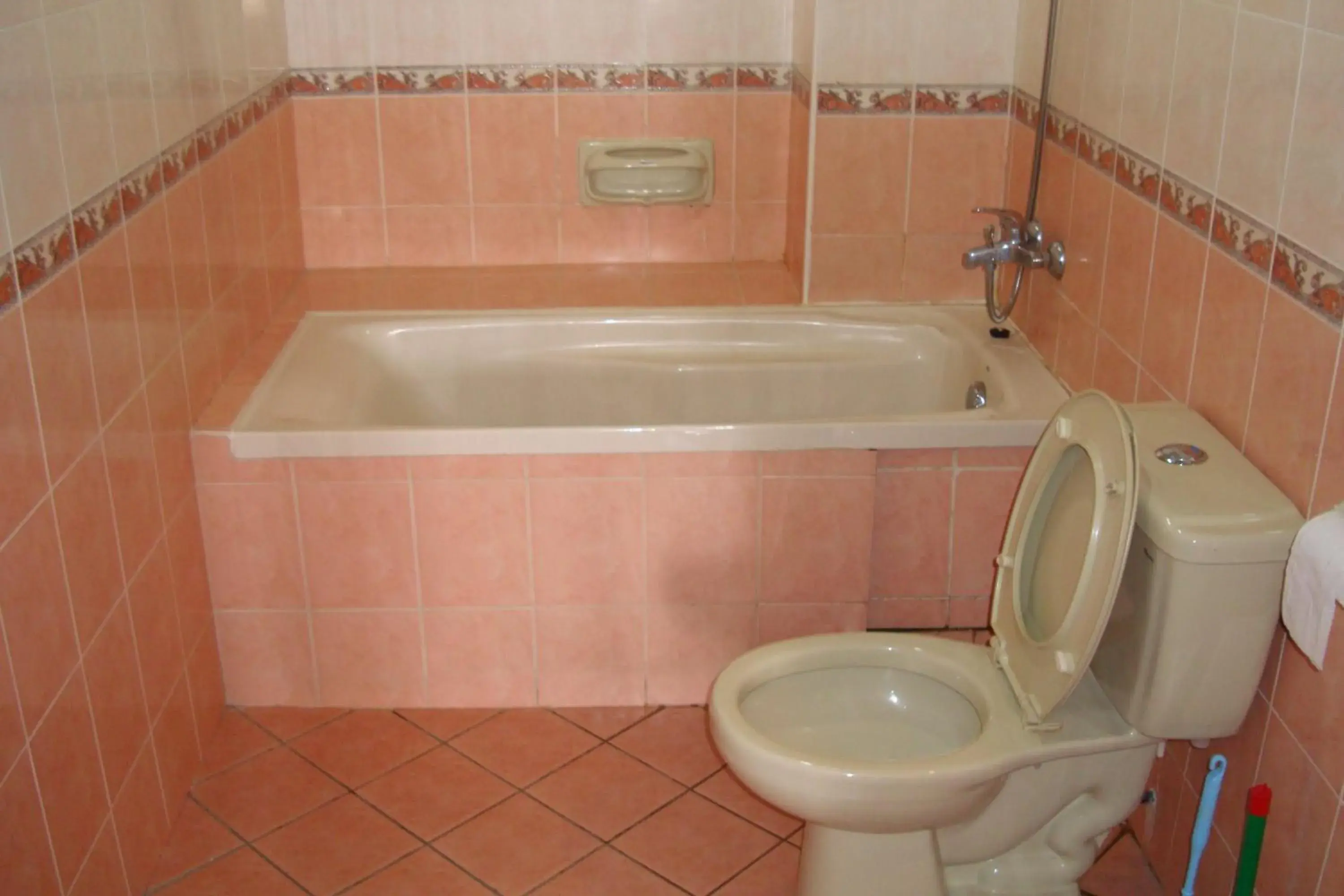 Bathroom in Dorcas Service Apartment - Marina Court