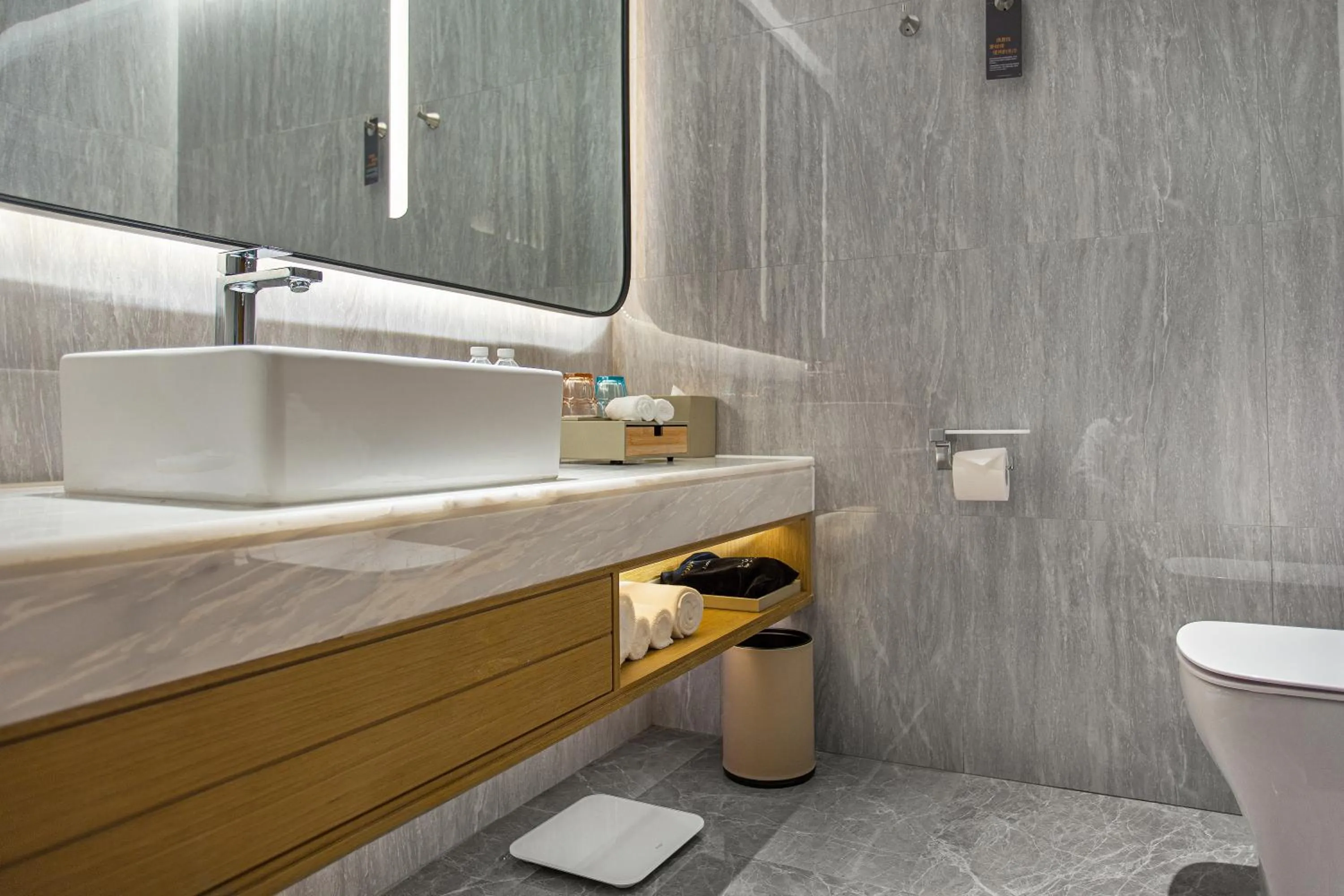 Bathroom in Courtyard by Marriott Foshan Gaoming