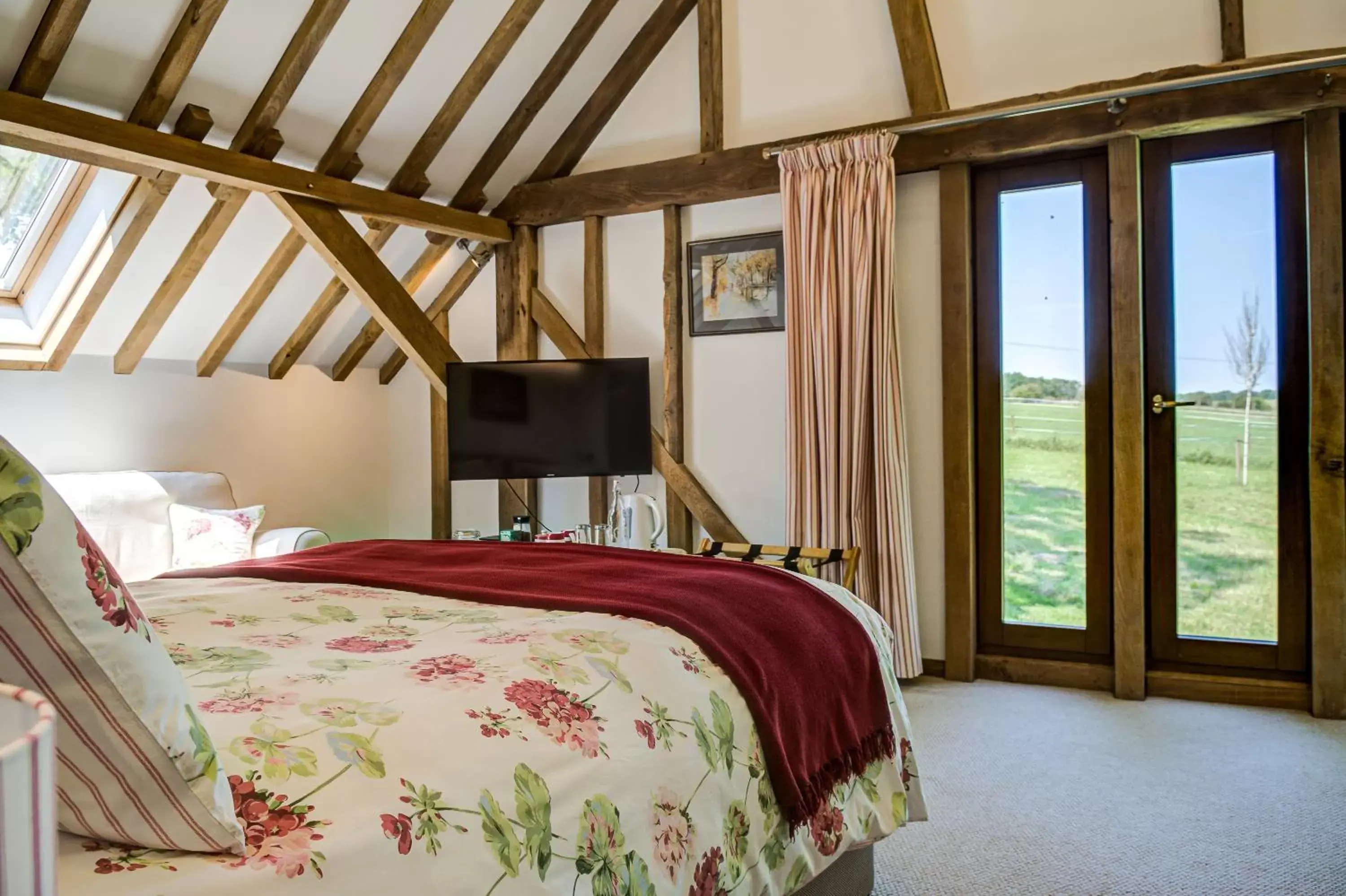 Deluxe Double Room with Shower in South Park Farm Barn