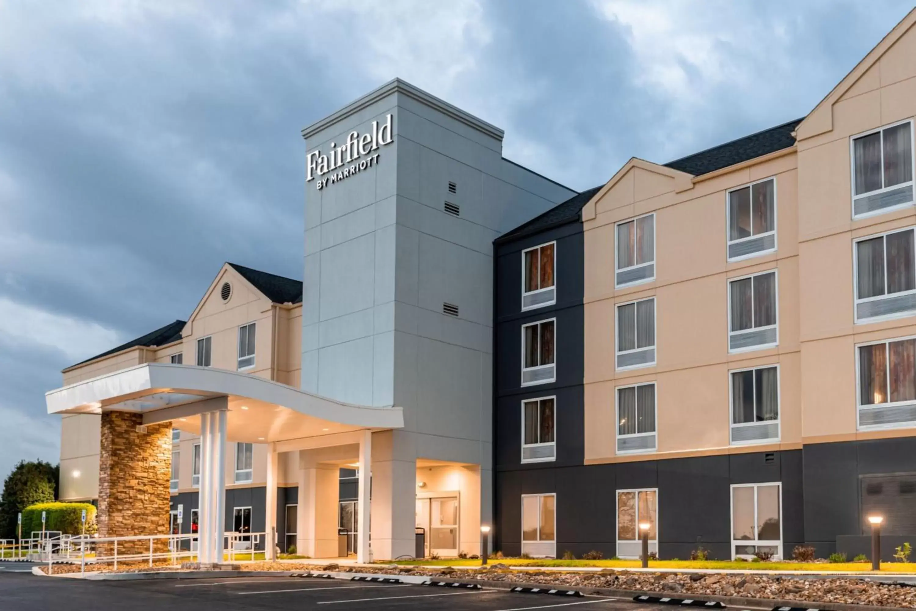 Property Building in Fairfield Inn by Marriott Evansville West