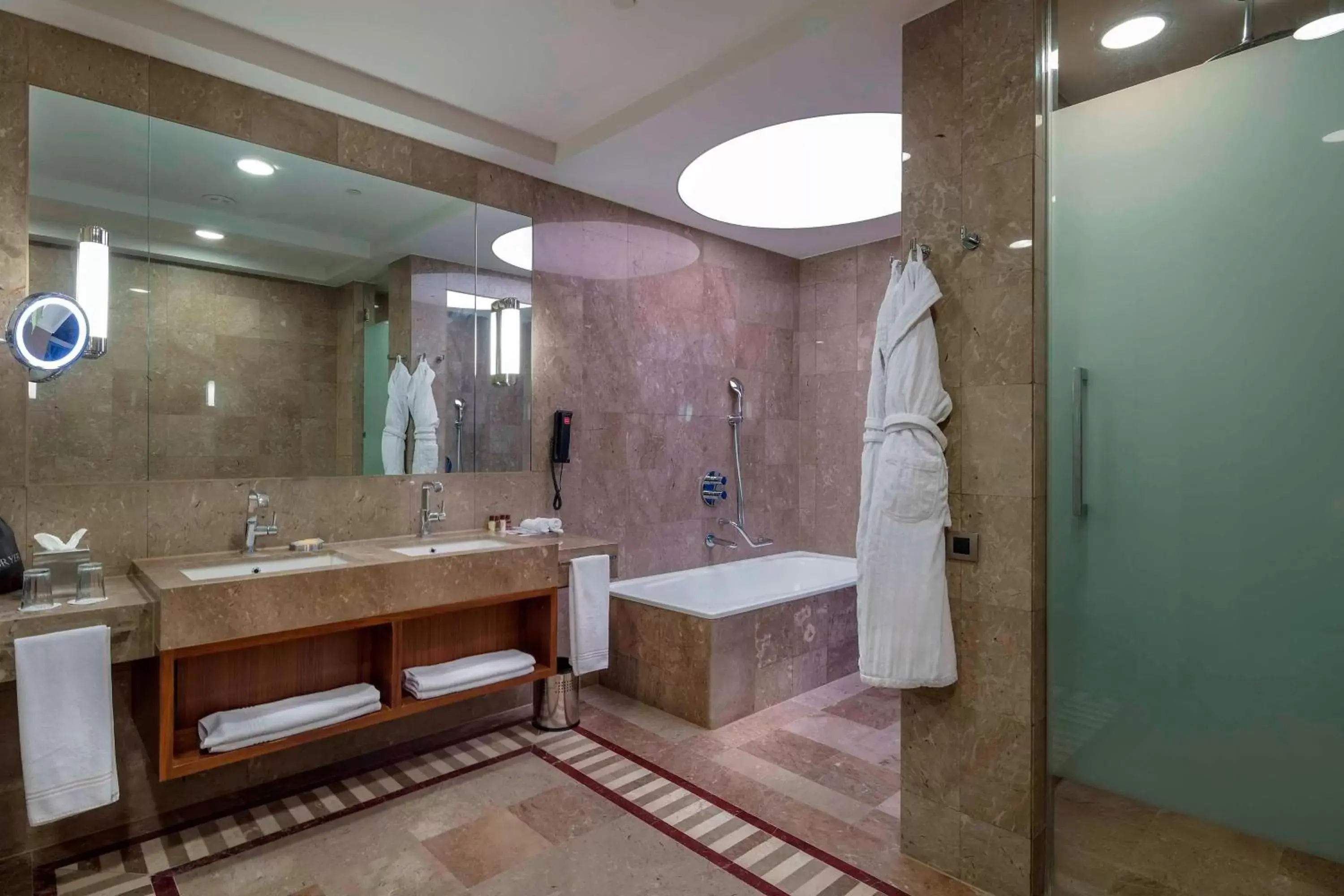 Photo of the whole room, Bathroom in Sheraton Bursa Hotel