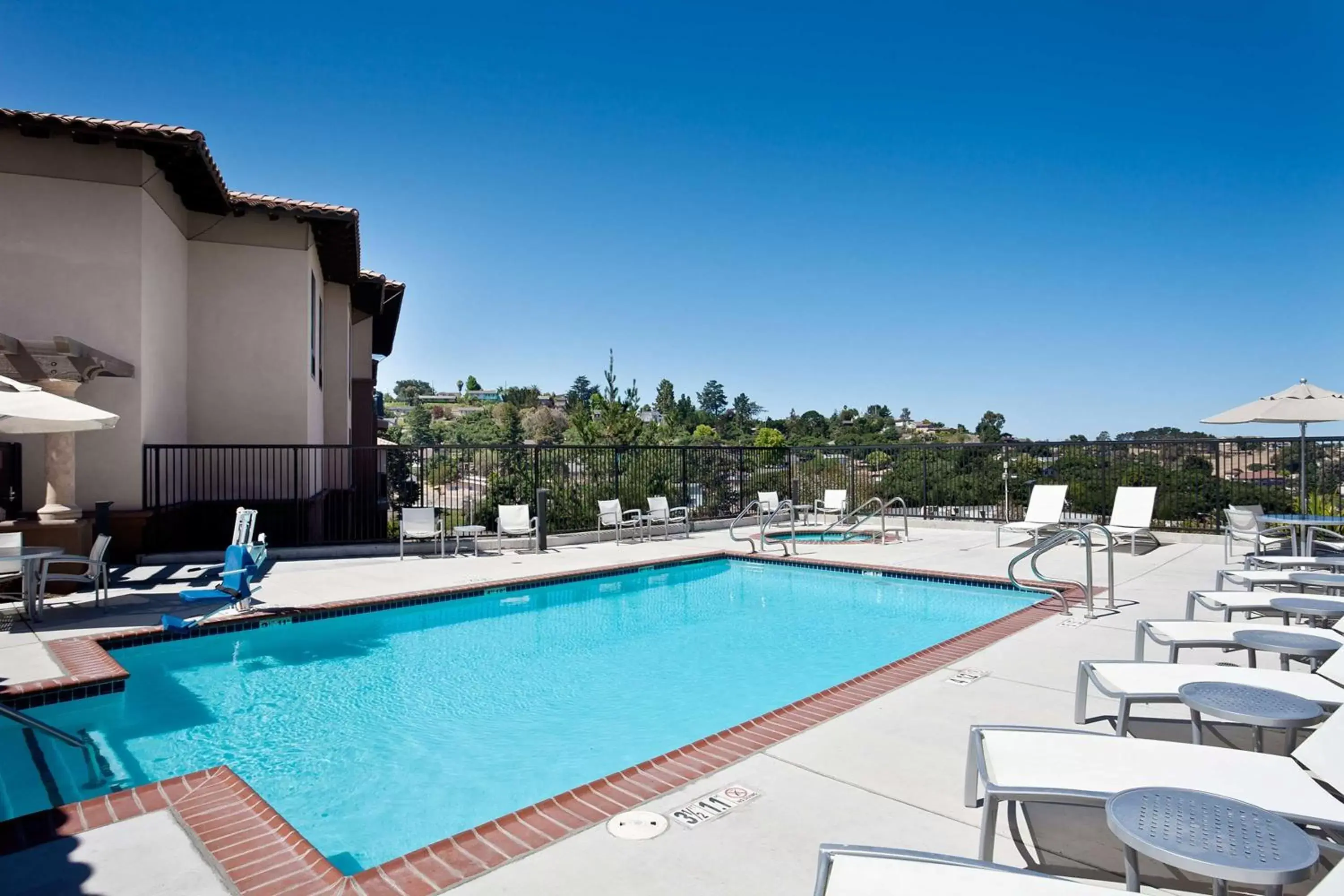 Pool view, Swimming Pool in Hampton Inn & Suites Arroyo Grande