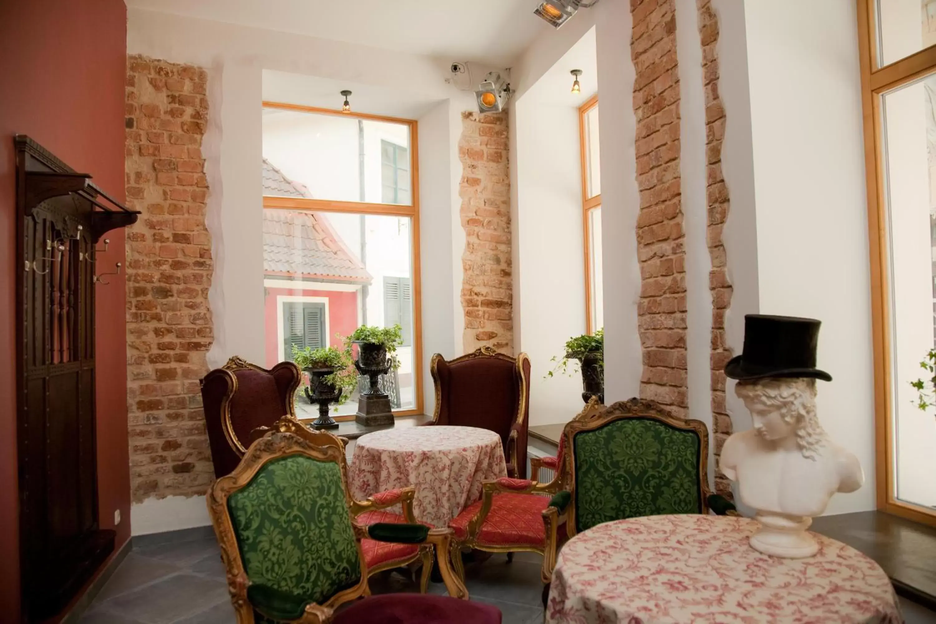 Lobby or reception, Seating Area in Hotel Justus