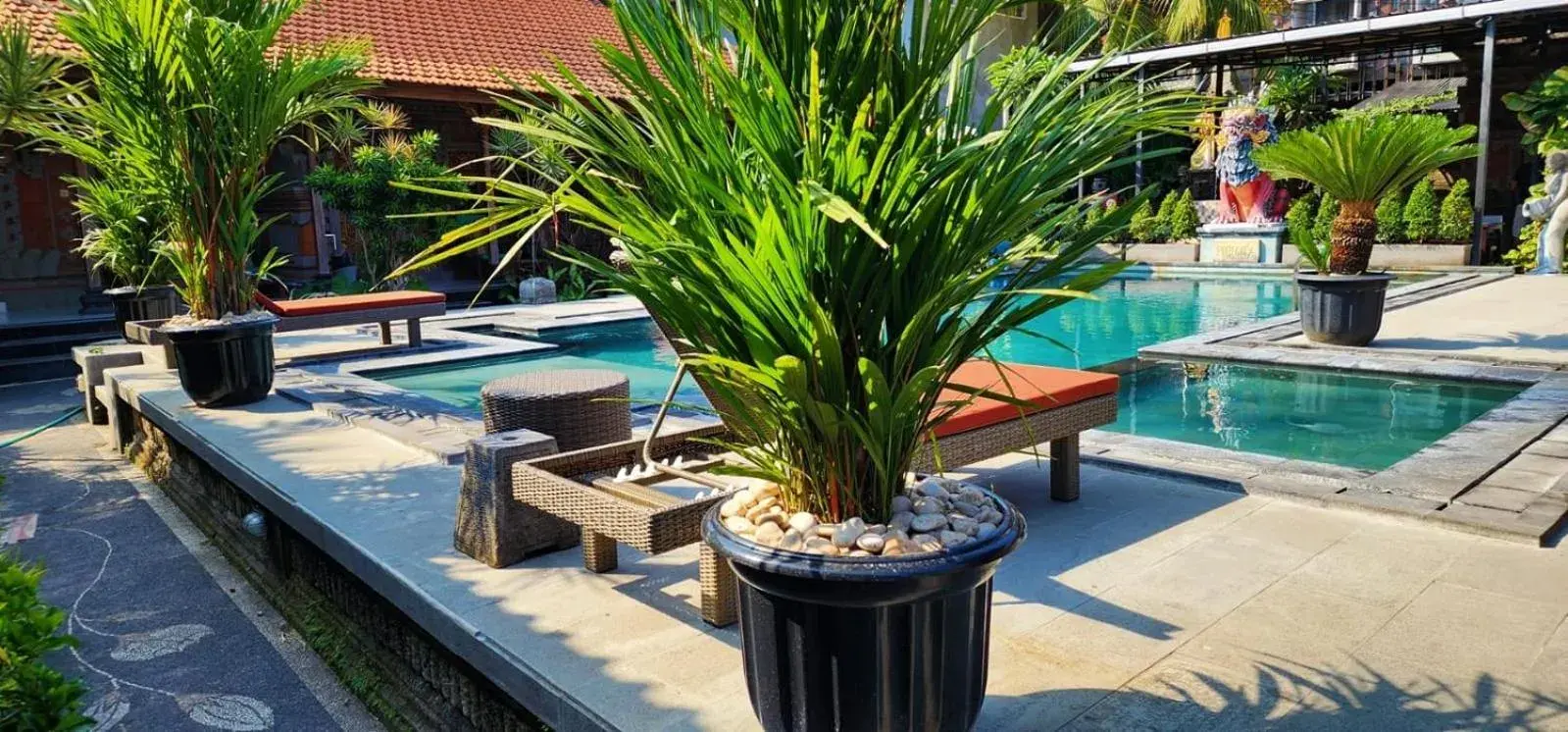 Swimming Pool in Puri Gopa Hotel