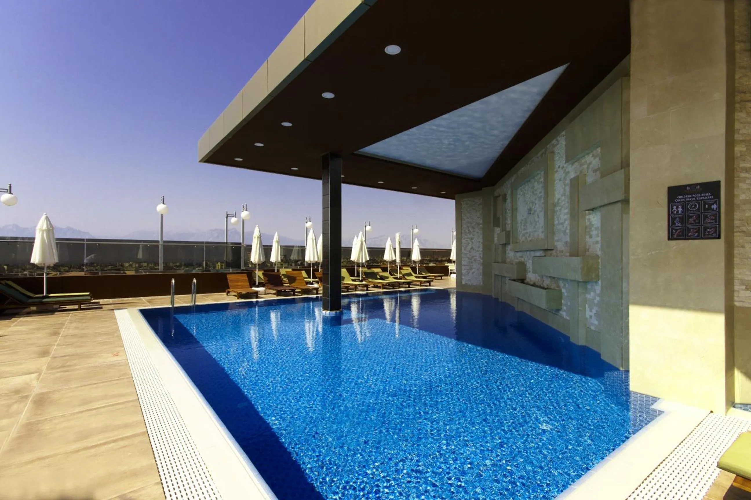 Swimming pool in SKY Business Hotel