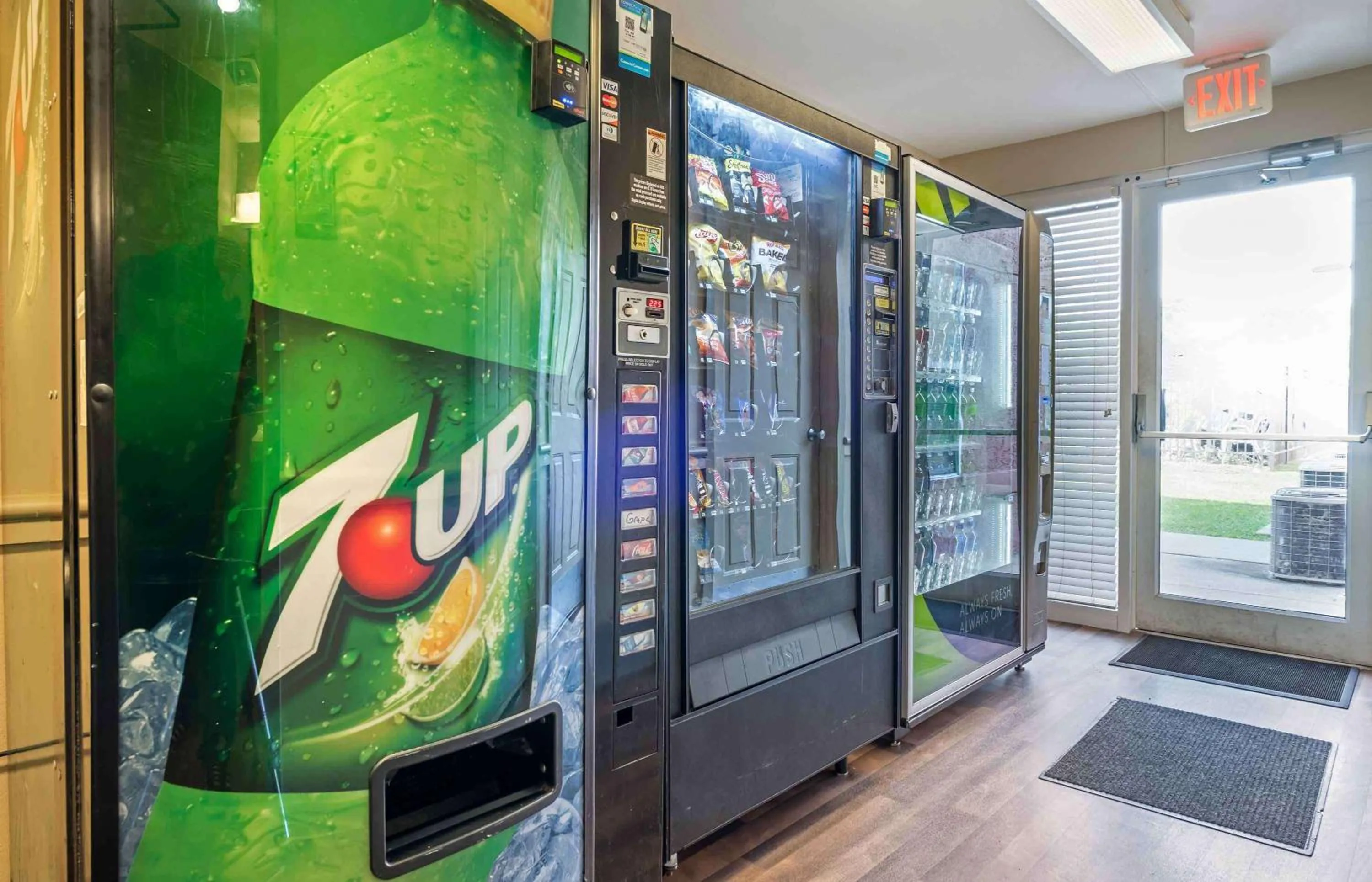 Property building in Extended Stay America Suites - Indianapolis - Northwest - I-465