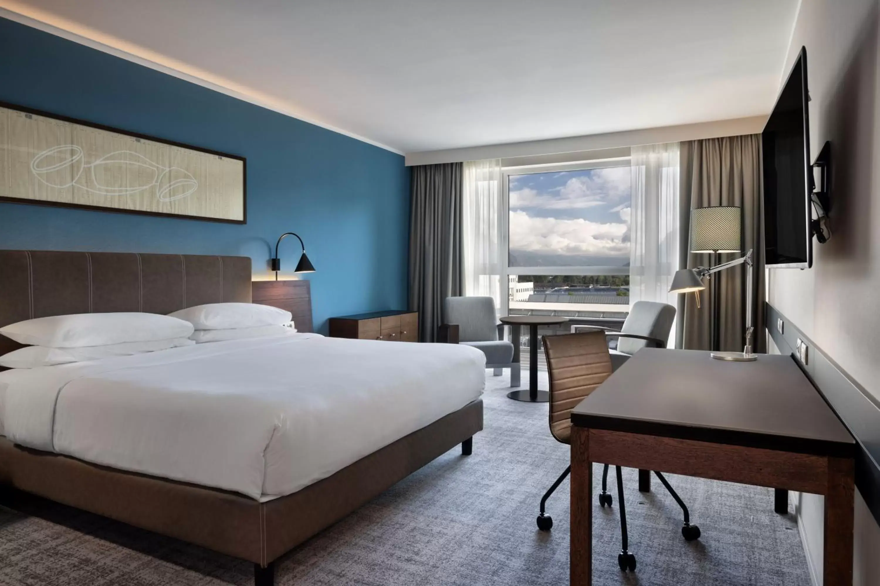 Deluxe King Room - single occupancy in Four Points Sheraton Bolzano Bozen Deluxe King Room - single occupancy in Four Points Sheraton Bolzano Bozen