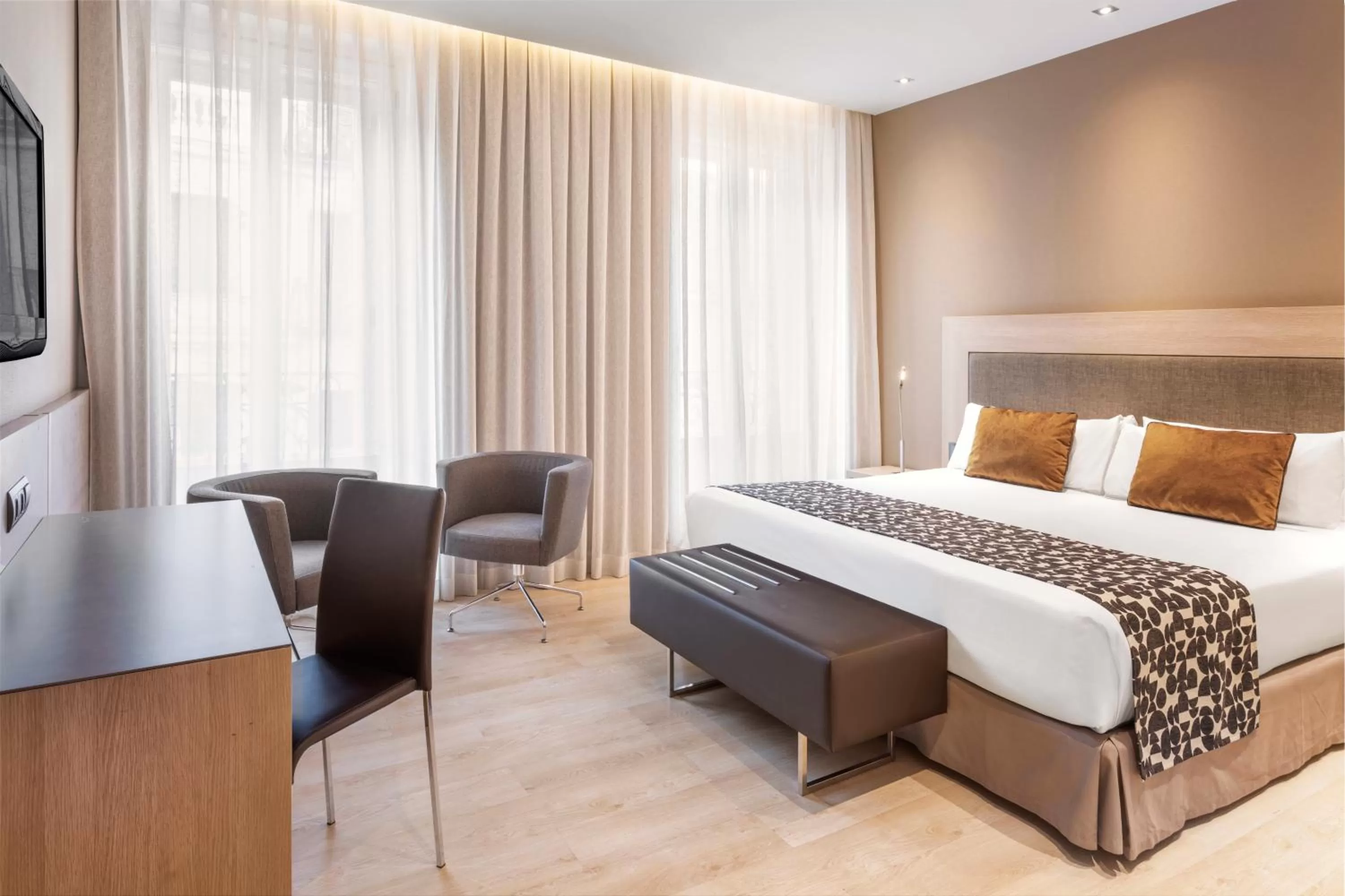 Bed in Catalonia Plaza Mayor