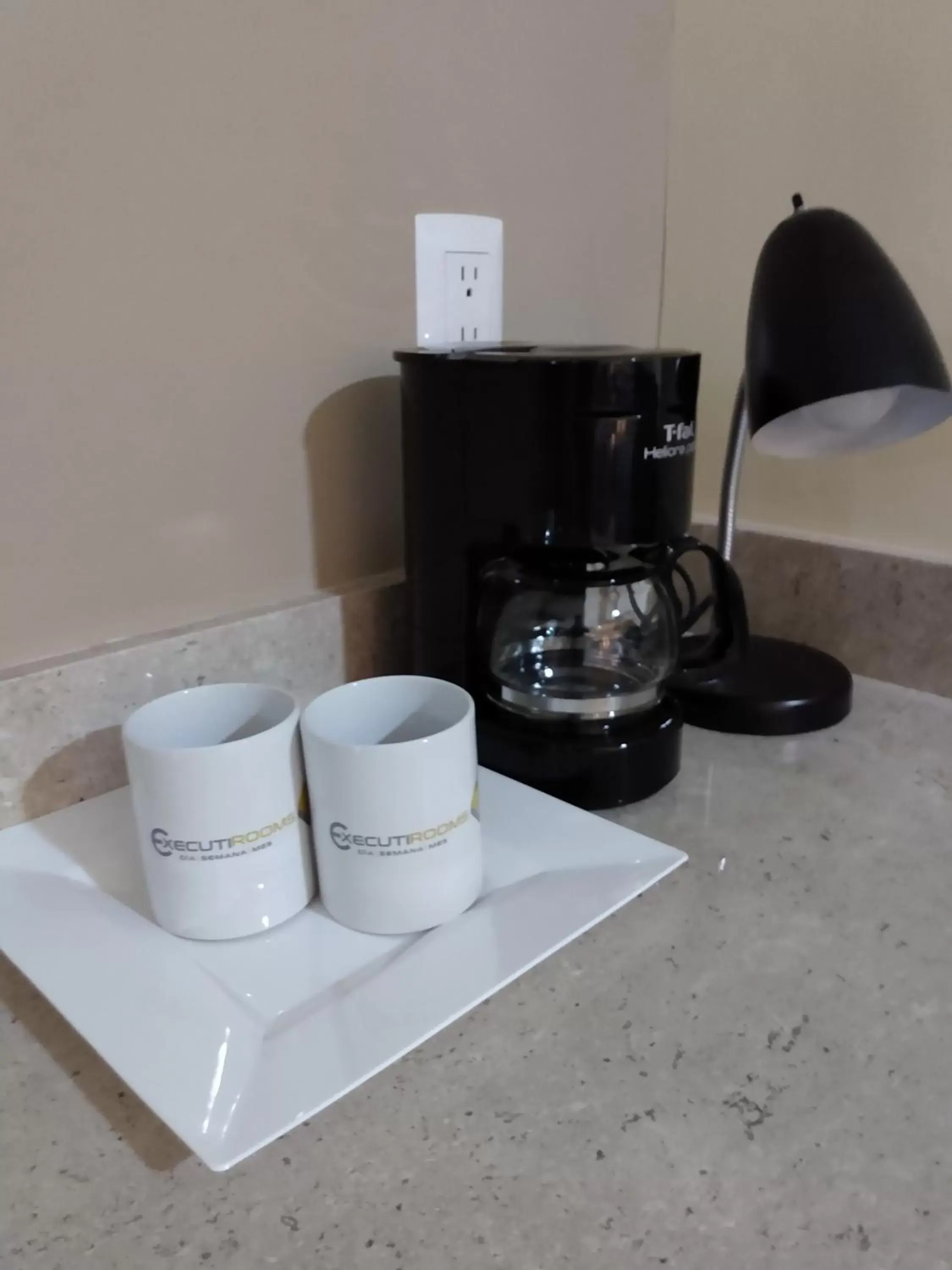 Coffee/tea facilities in EXECUTIROOMS VERACRUZ