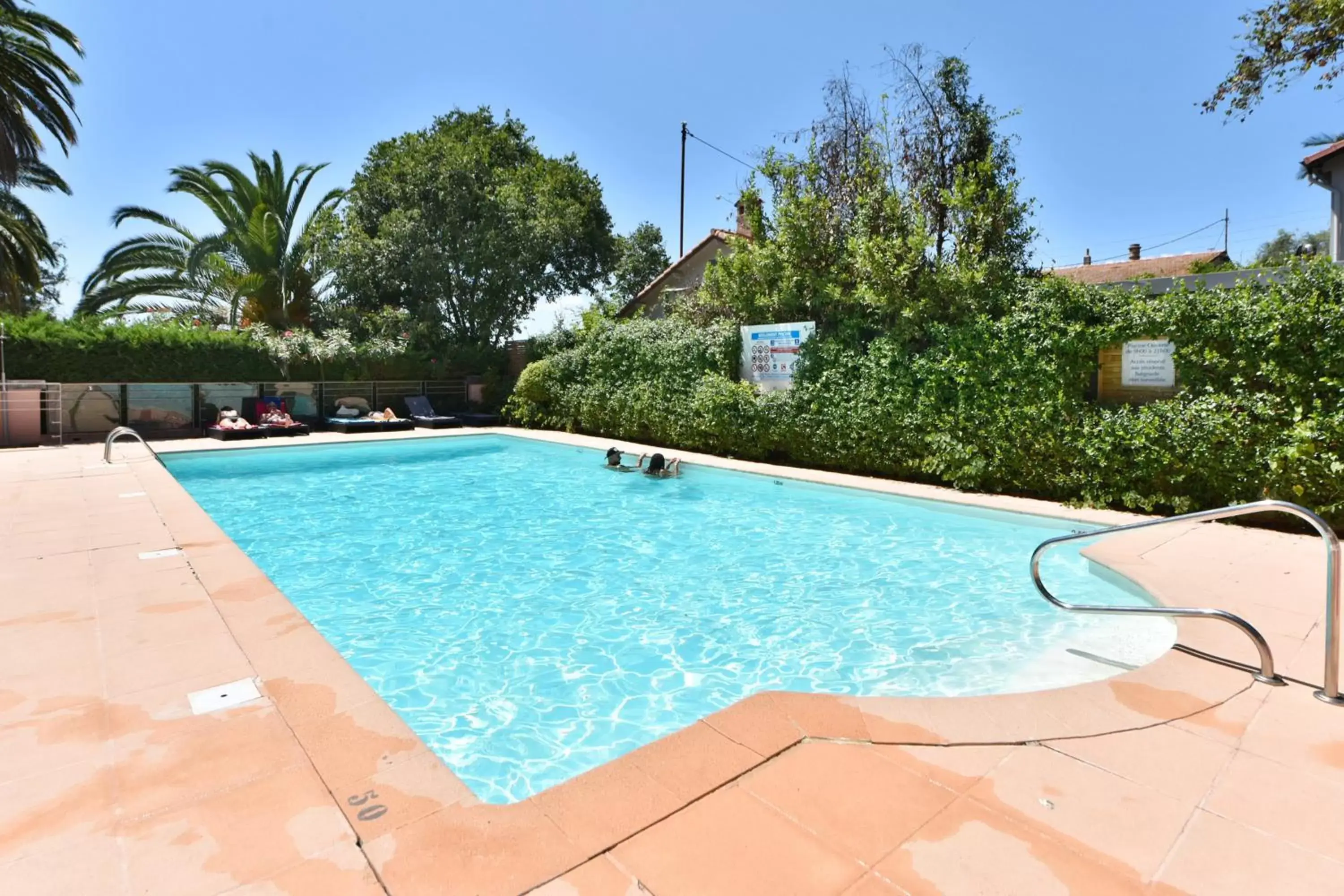 Patio, Swimming Pool in Zenitude Hôtel-Résidences Le Cannet