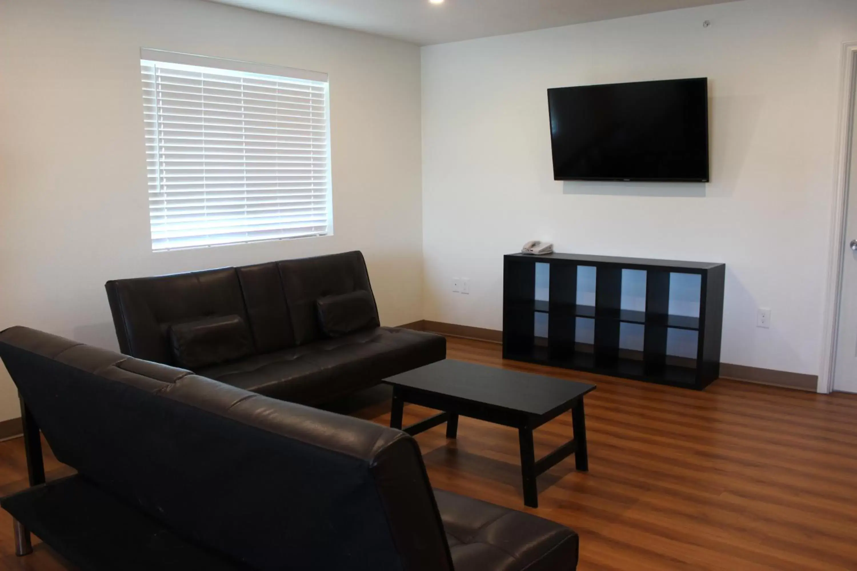 Living room, Seating Area in Motel 6 Rexburg, ID