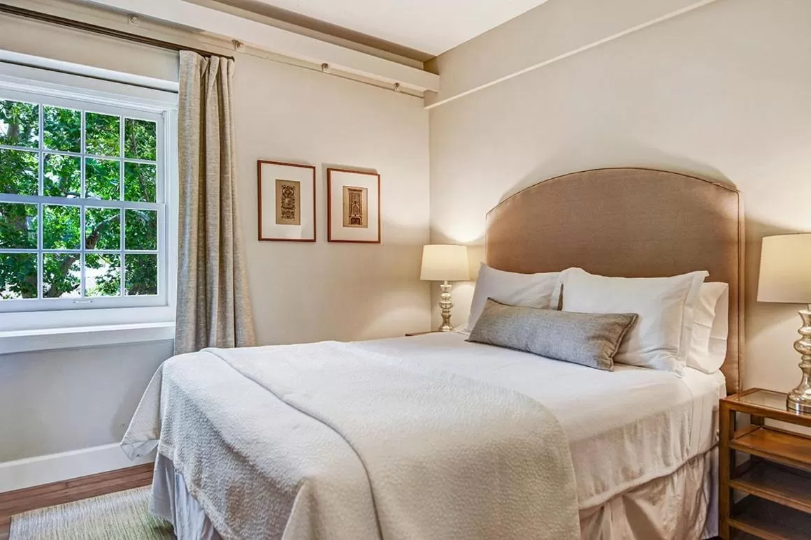 Bed in Bungalows 313