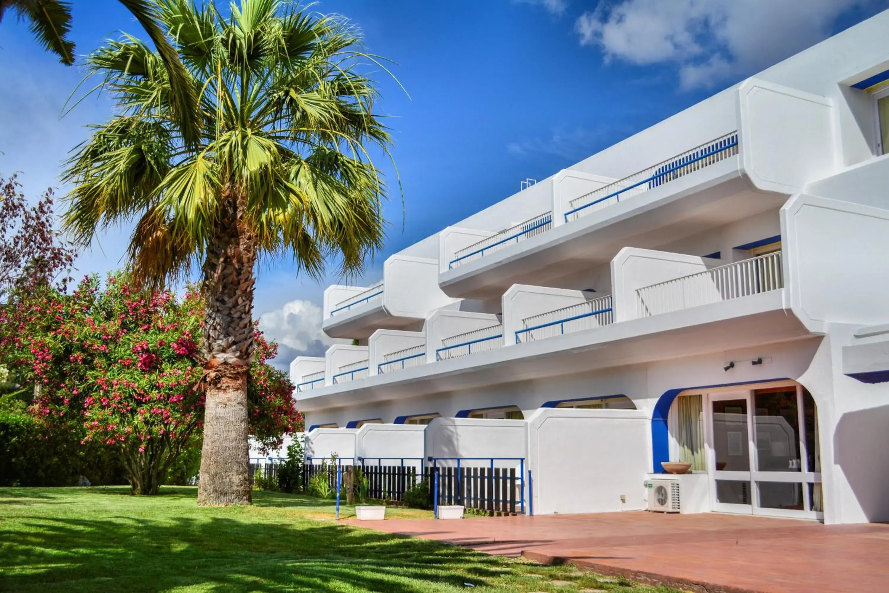 Property Building in Carvoeiro Hotel