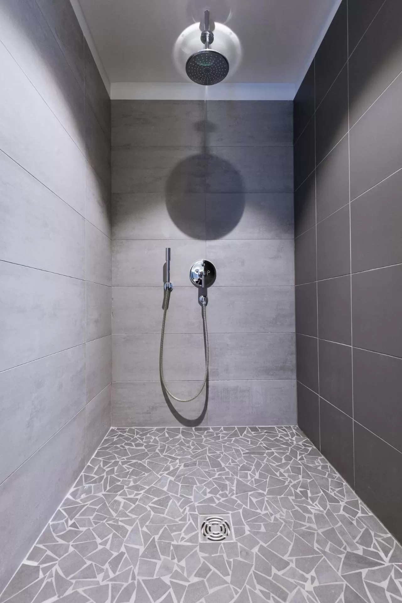 Bathroom in LOFT luxe hyper centre: terrasse/piscine/ salle de sport