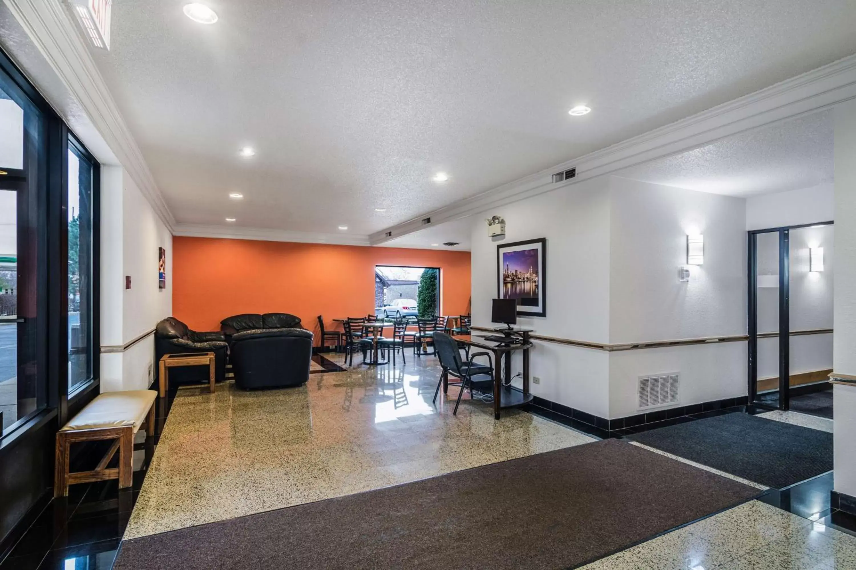 Lobby or reception in Motel 6-Libertyville, IL Lobby or reception in Motel 6-Libertyville, IL