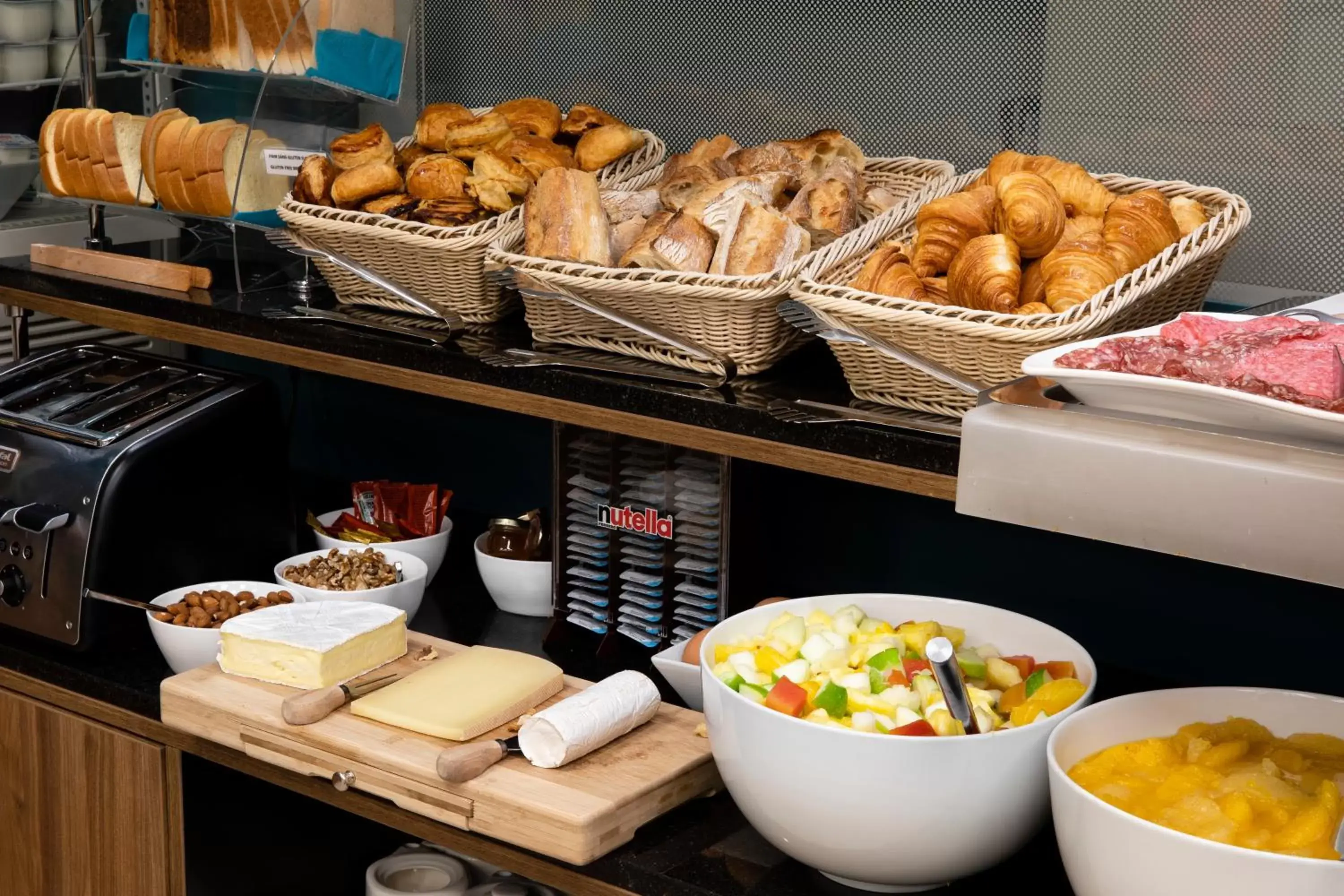 Breakfast in Paris Bastille Breakfast in Paris Bastille