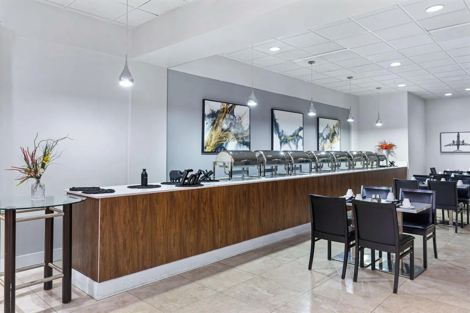 Restaurant/places to eat in Harborside Hotel