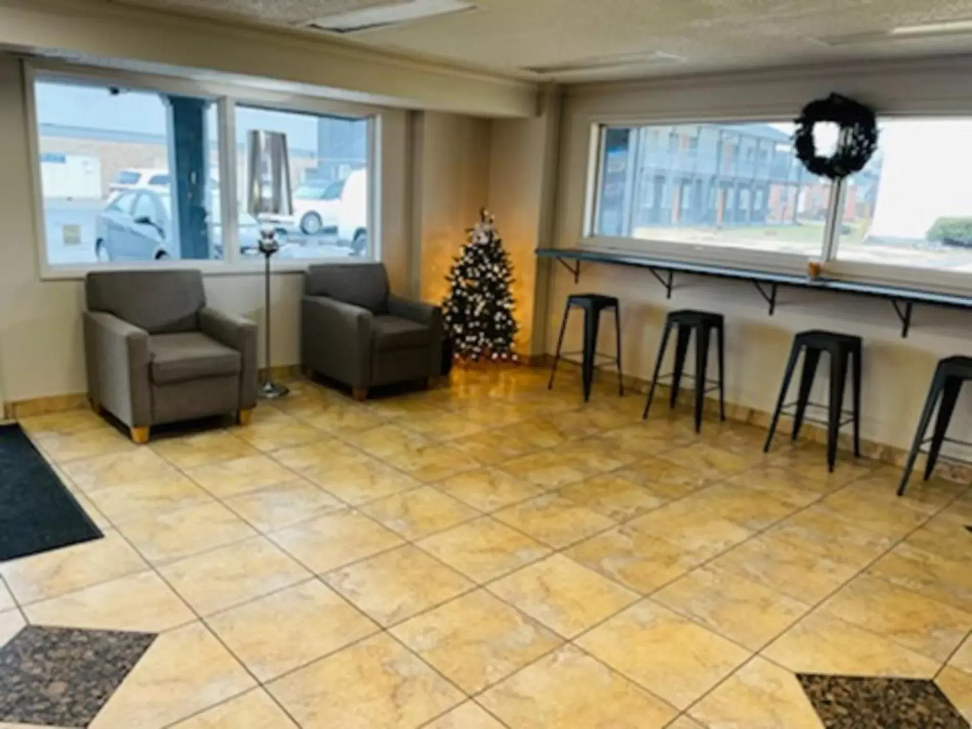 Lobby or reception in Days Inn and Suites by Wyndham Port Huron