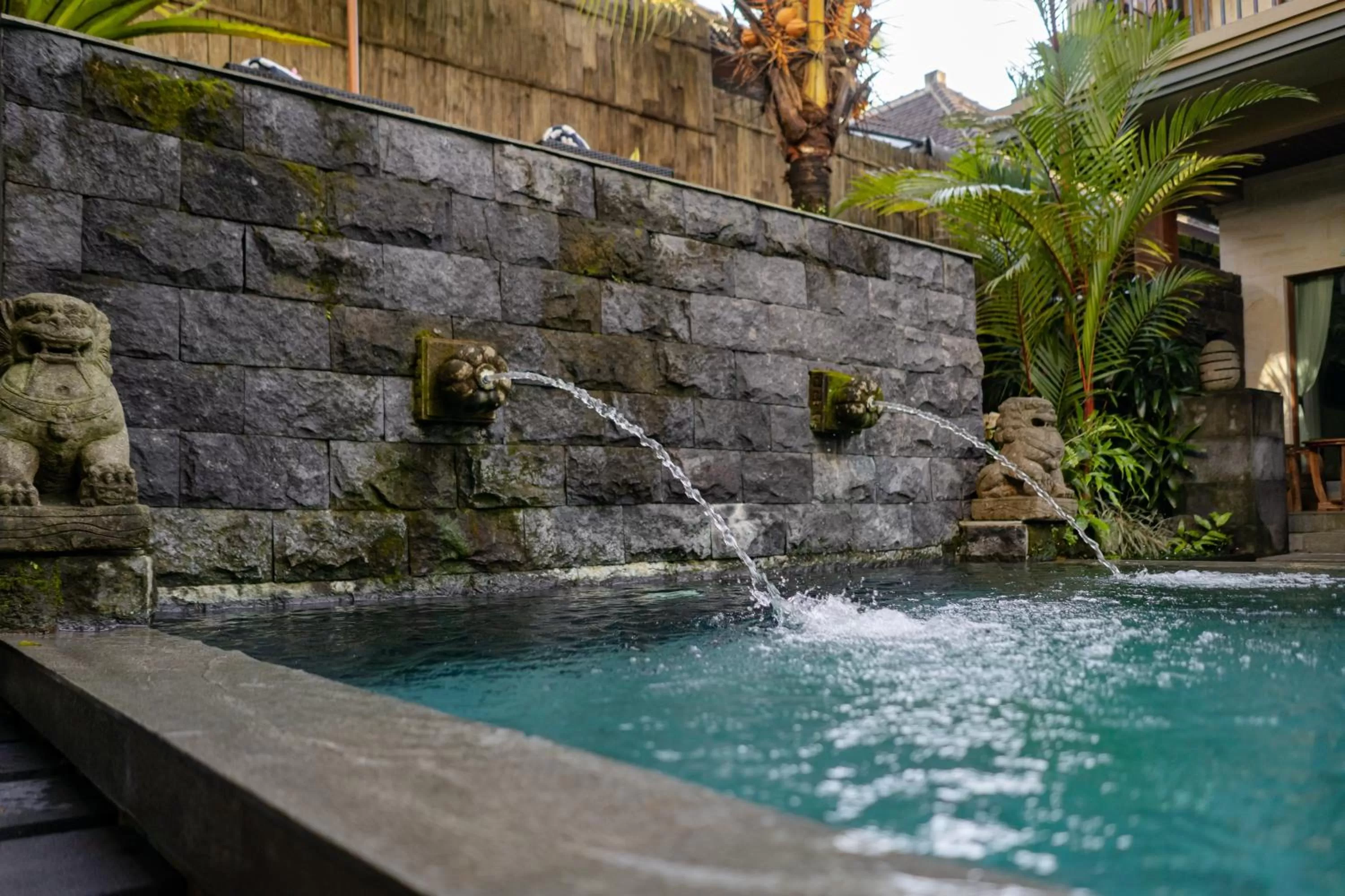 Swimming pool in Kubu Rama Ubud Cottage