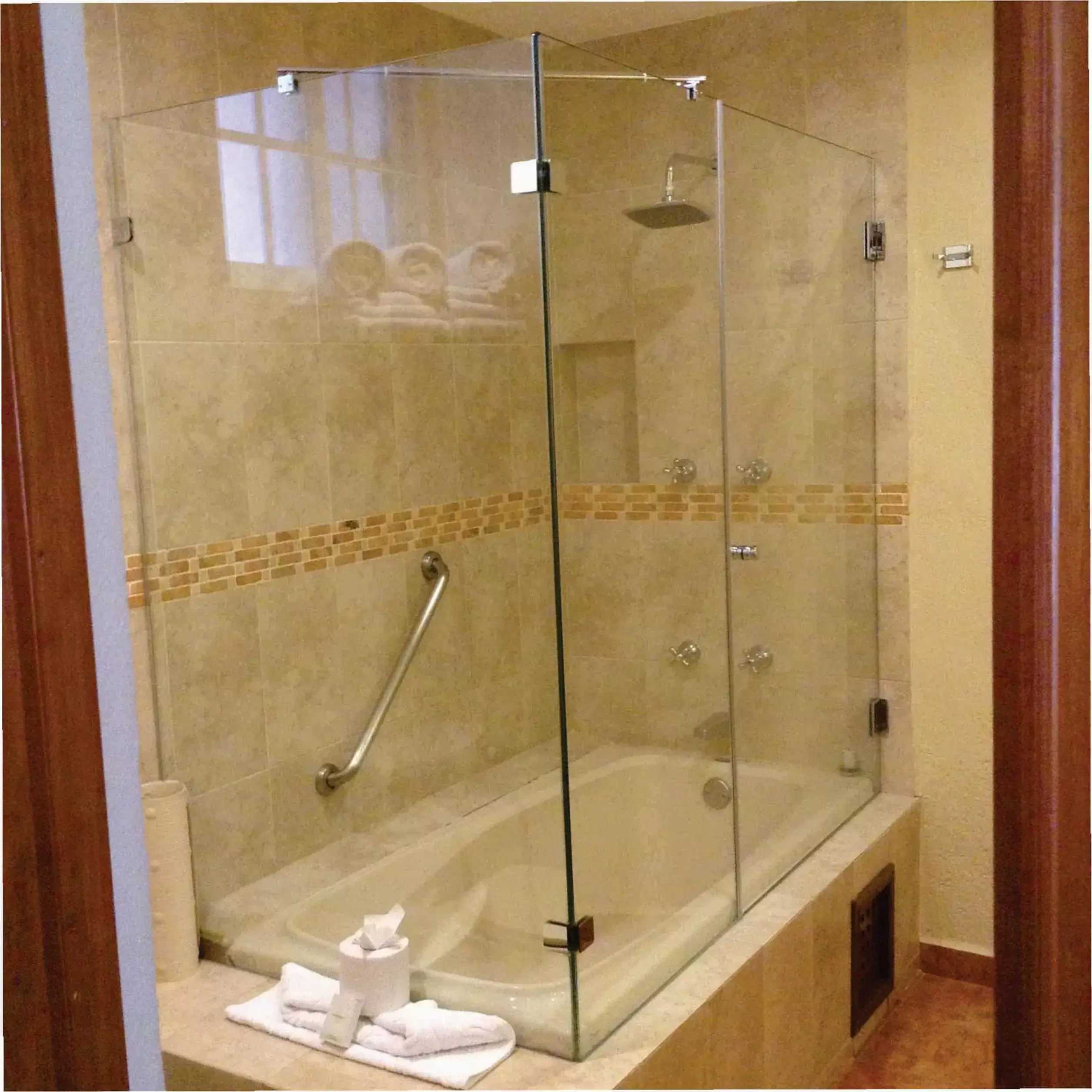 Shower, Bathroom in Hotel Boutique La Granja