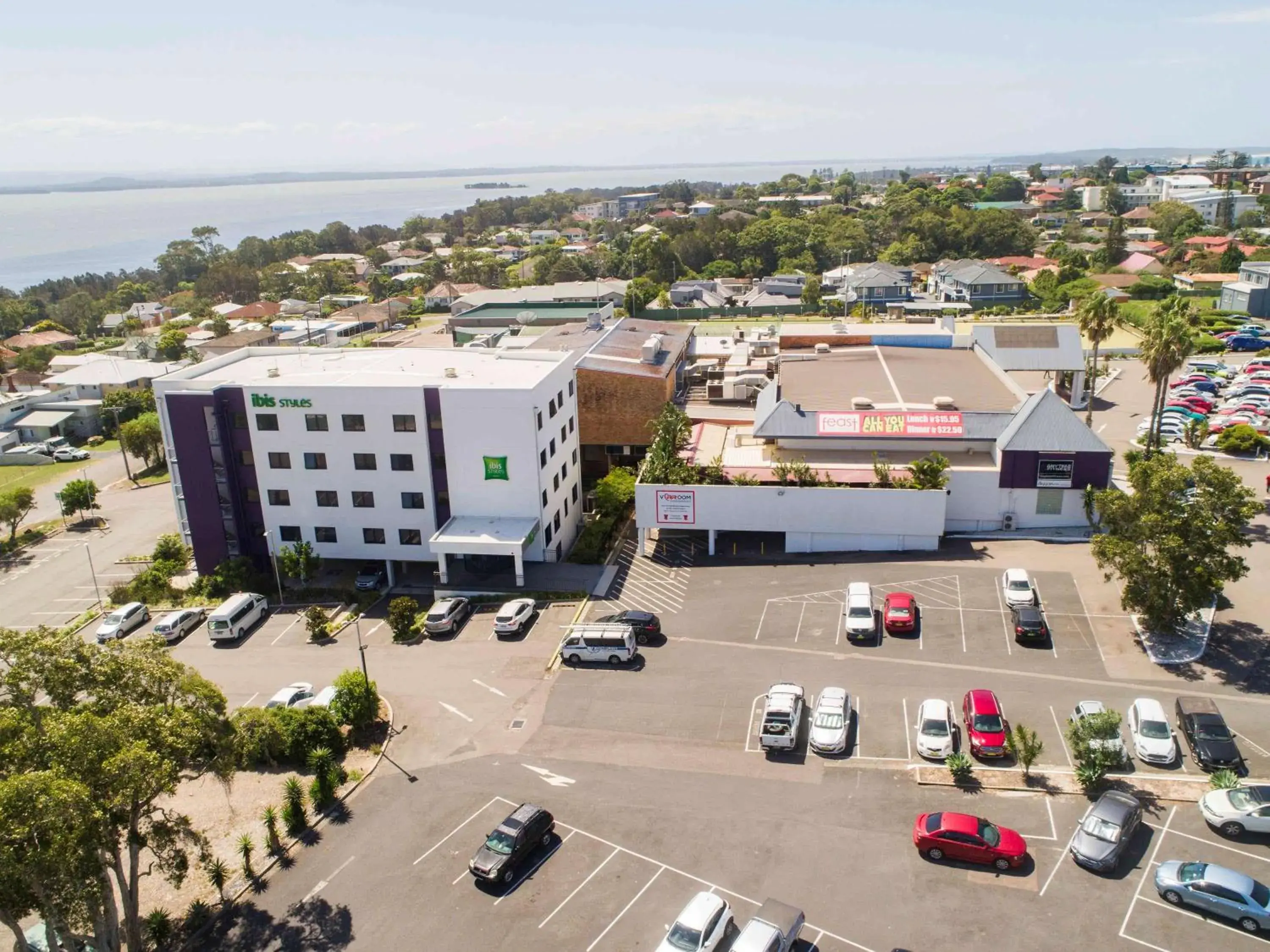 Property building, Bird's-eye View in Ibis Styles The Entrance