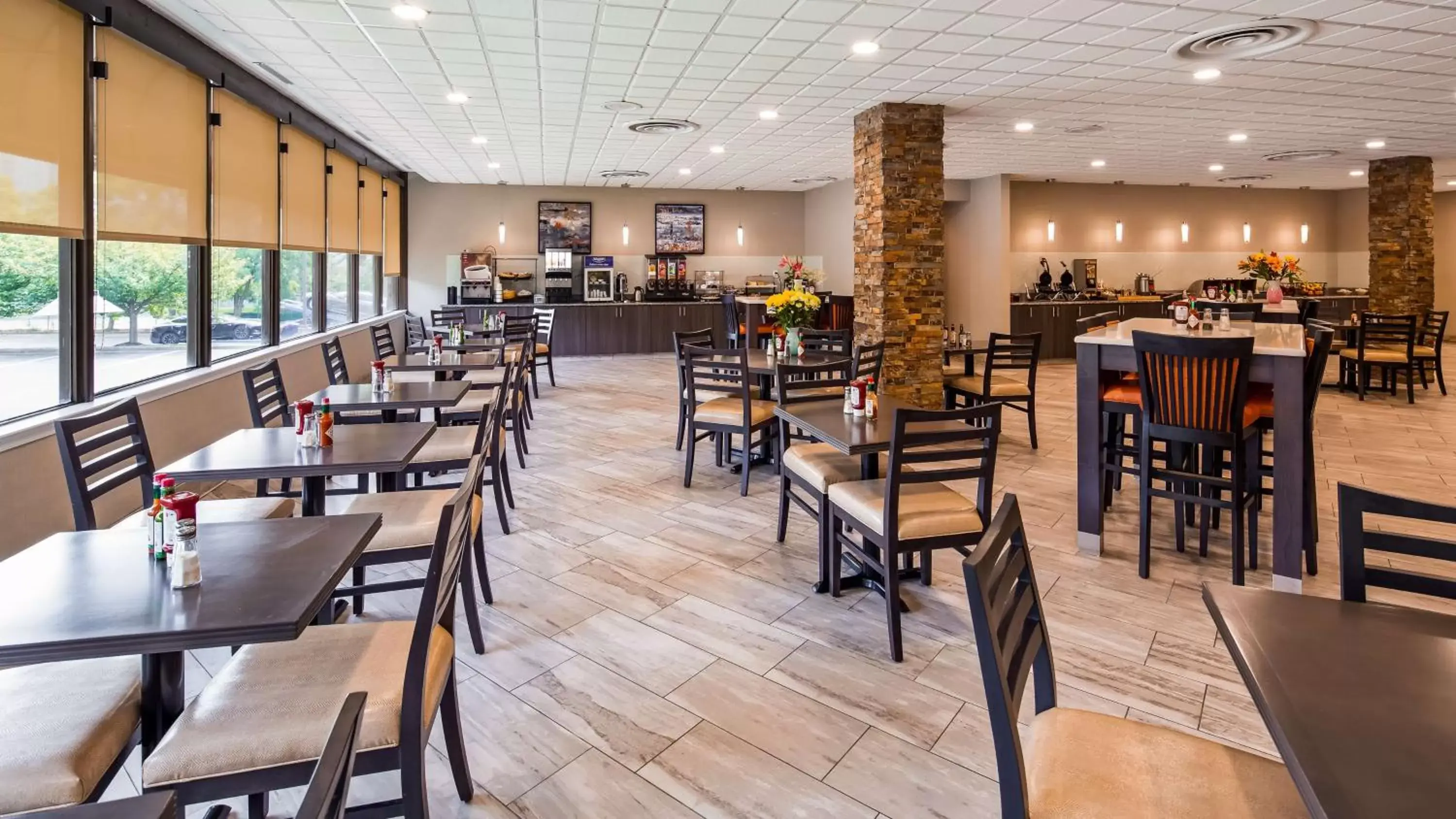 Restaurant/Places to Eat in Best Western Fairfax City