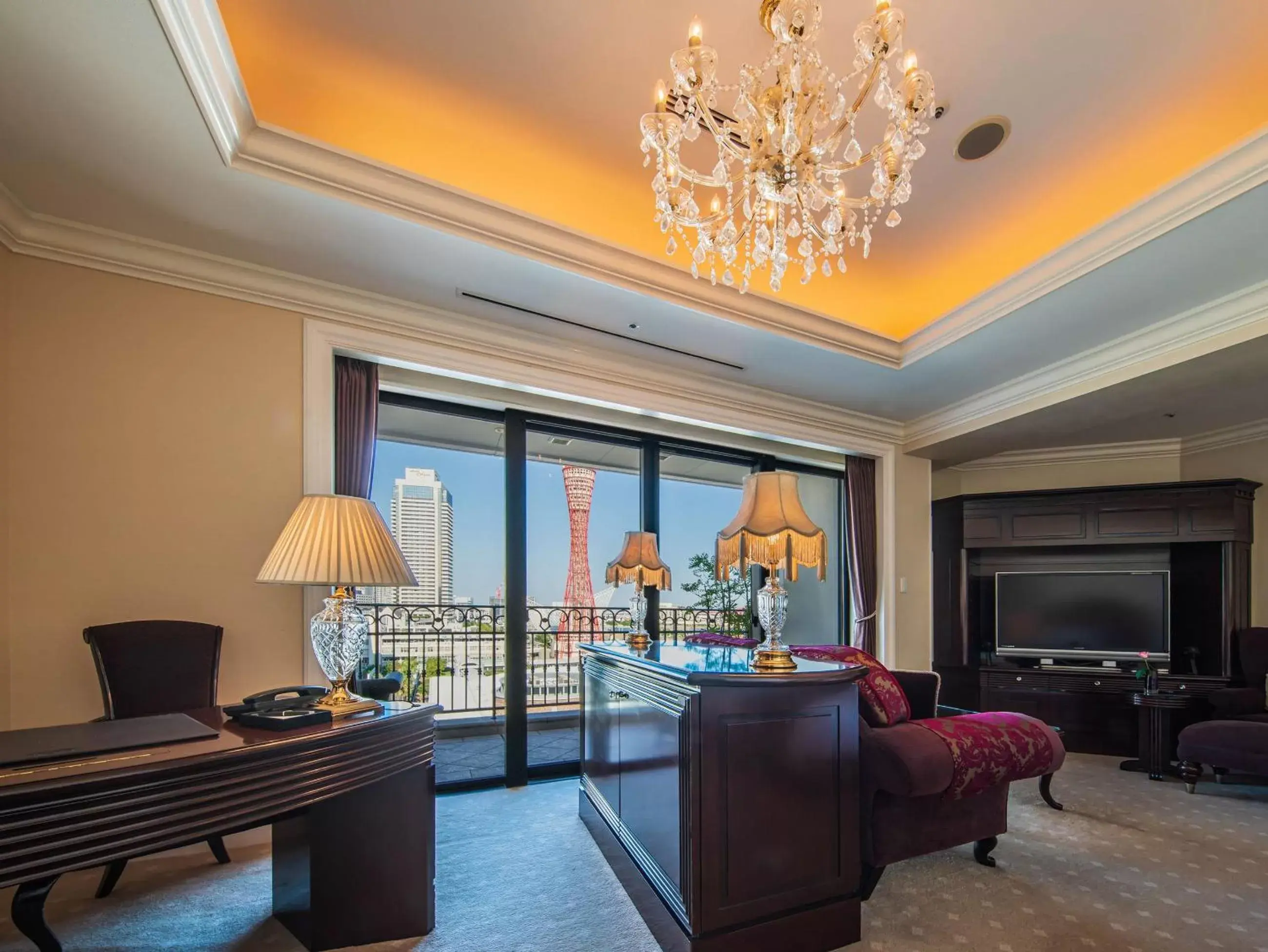 Photo of the whole room, Seating Area in Hotel La Suite Kobe Harborland