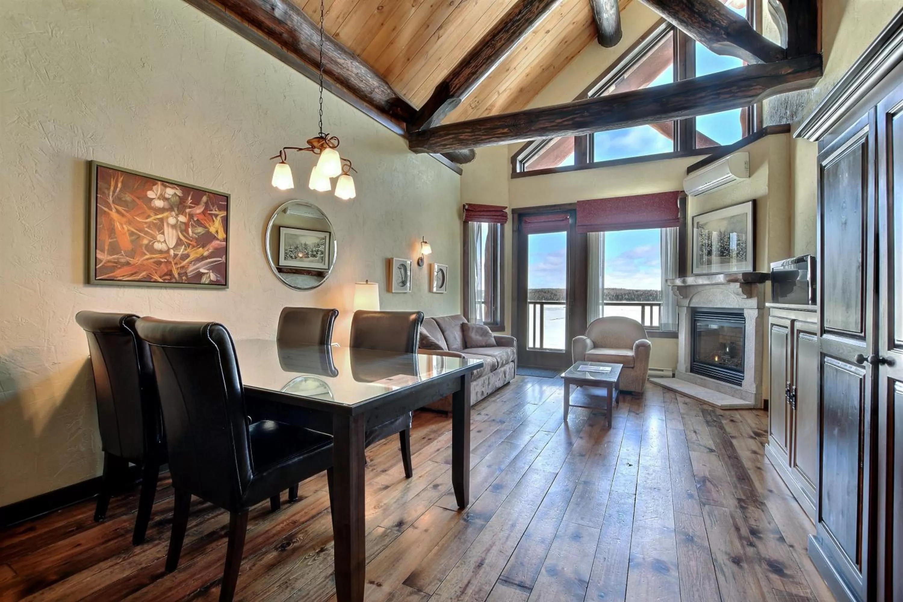 Les Condos Du Lac Taureau- Rooms & Condos