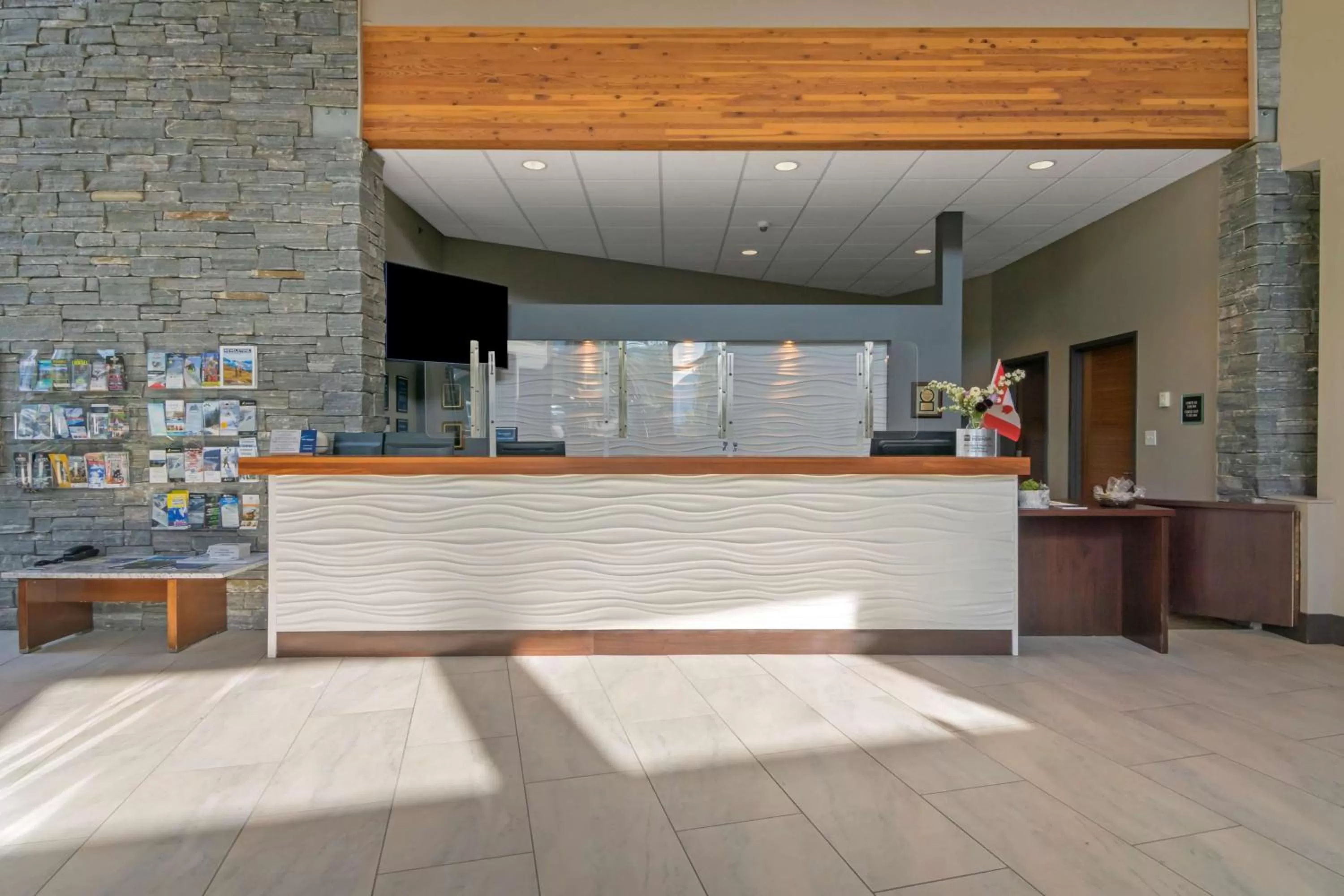 Lobby or reception in Best Western Plus Revelstoke