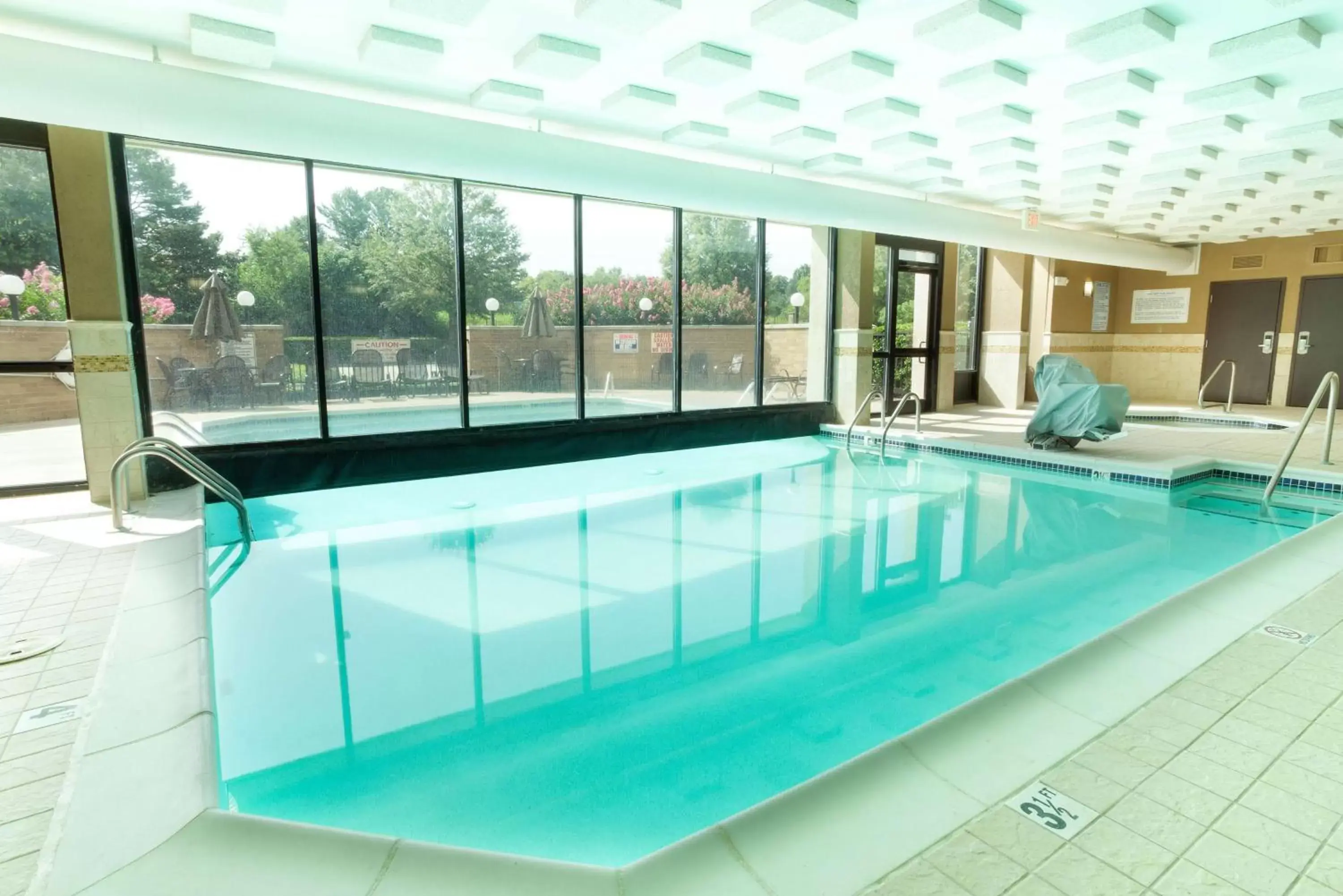 Activities, Swimming Pool in Drury Inn & Suites Charlotte University Place