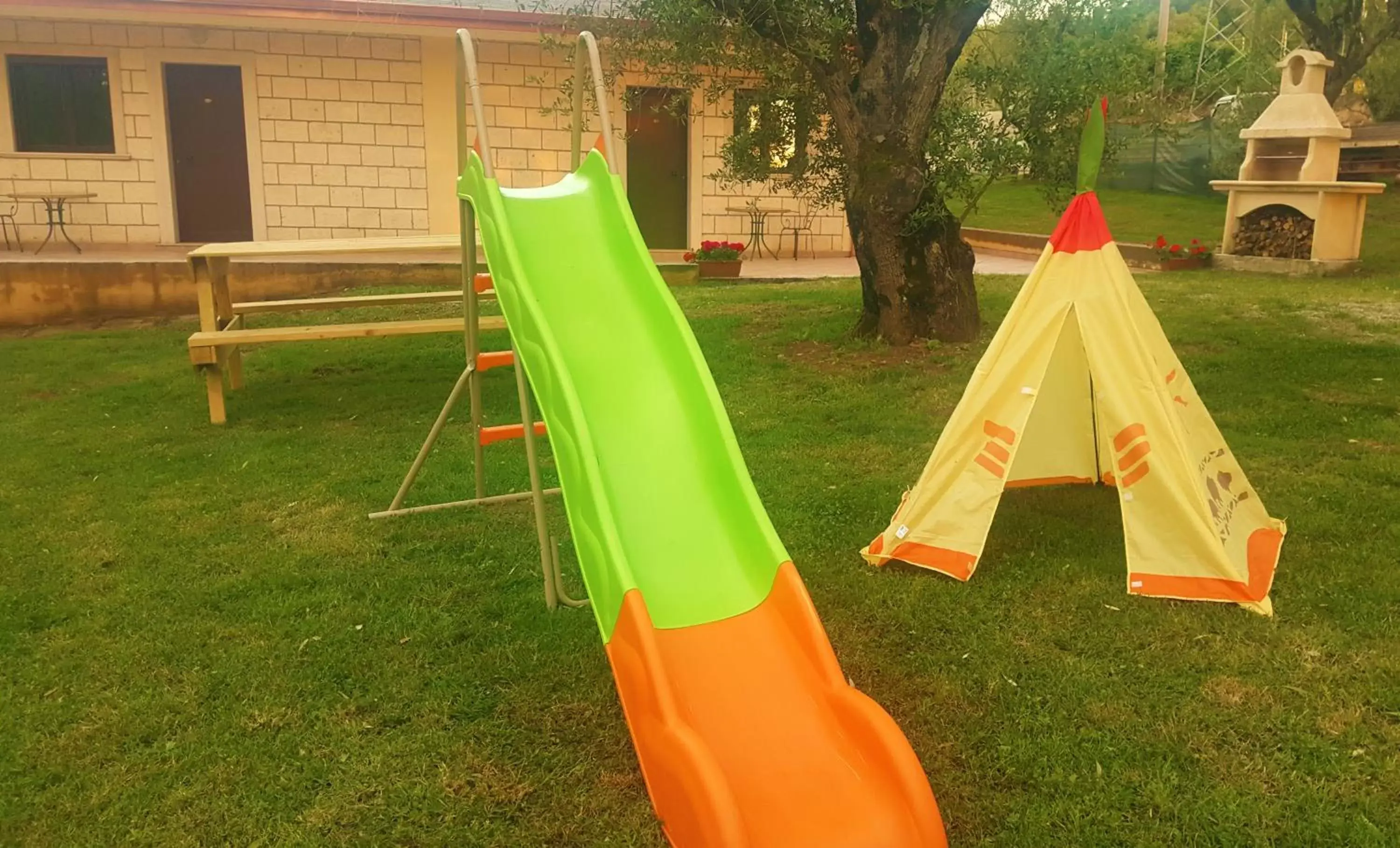 Children play ground, Children's Play Area in Green Park Hotel & Residence